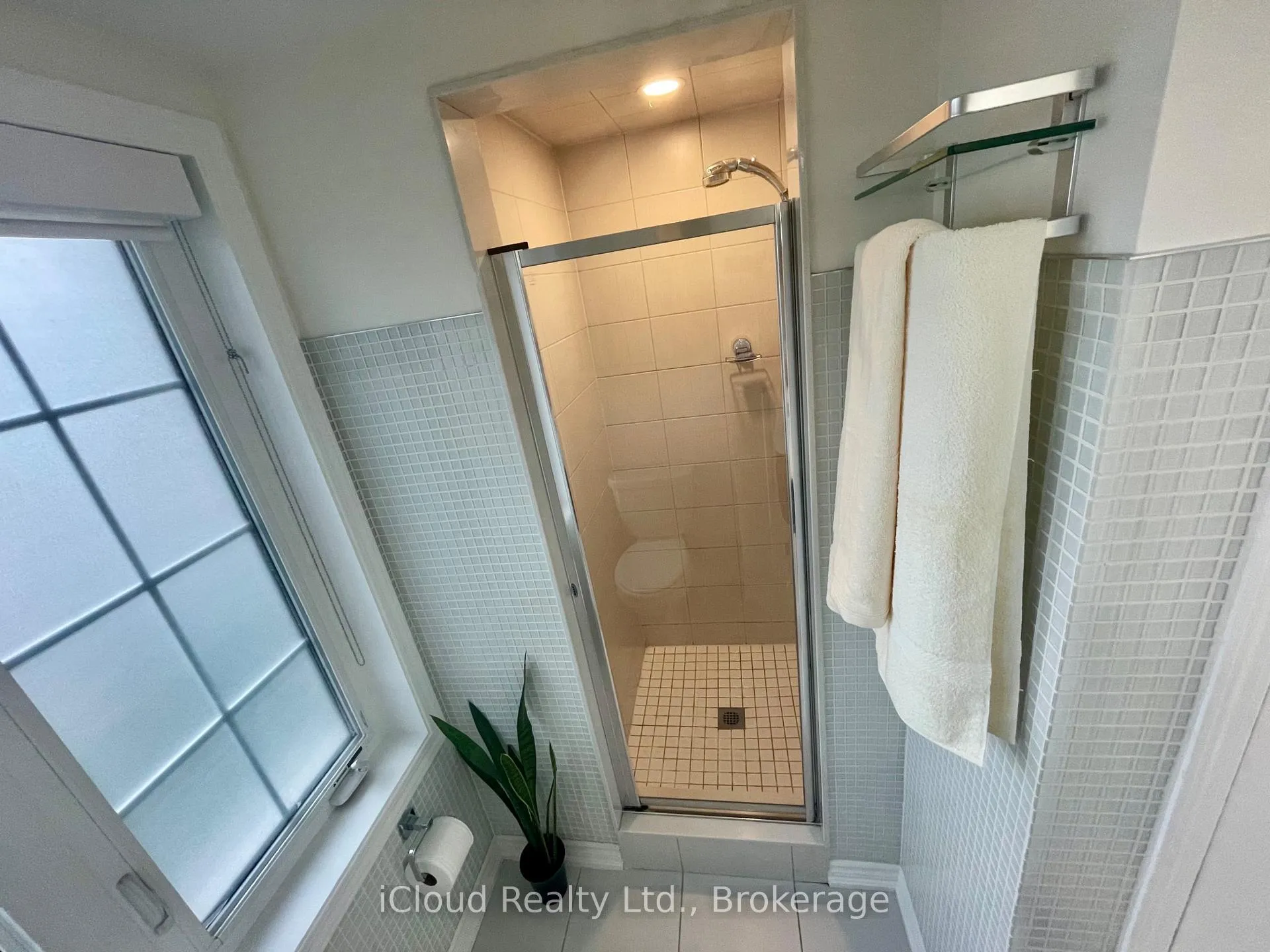 Photo 24 of Unit 73, 1222 Rose Way, Milton, Cobban — HOMEH