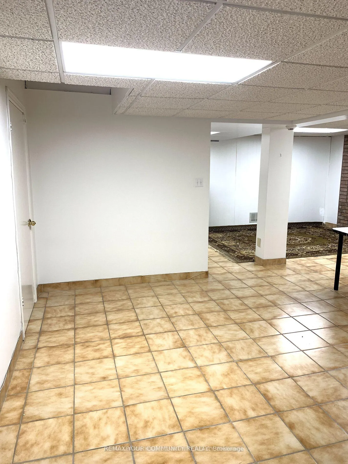 Photo 6 of Unit BSMT, 136 Dina Road, Vaughan, Maple — HOMEH