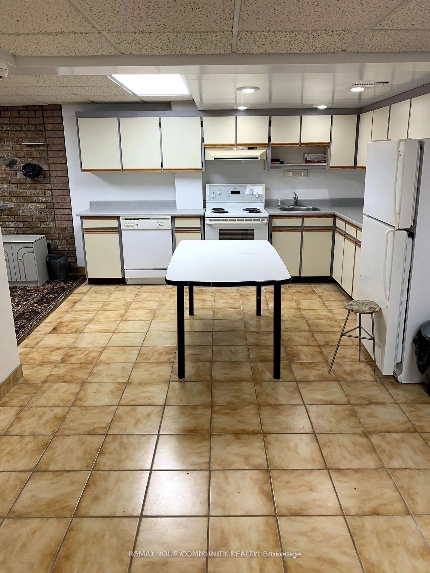 Photo 7 of Unit BSMT, 136 Dina Road, Vaughan, Maple — HOMEH