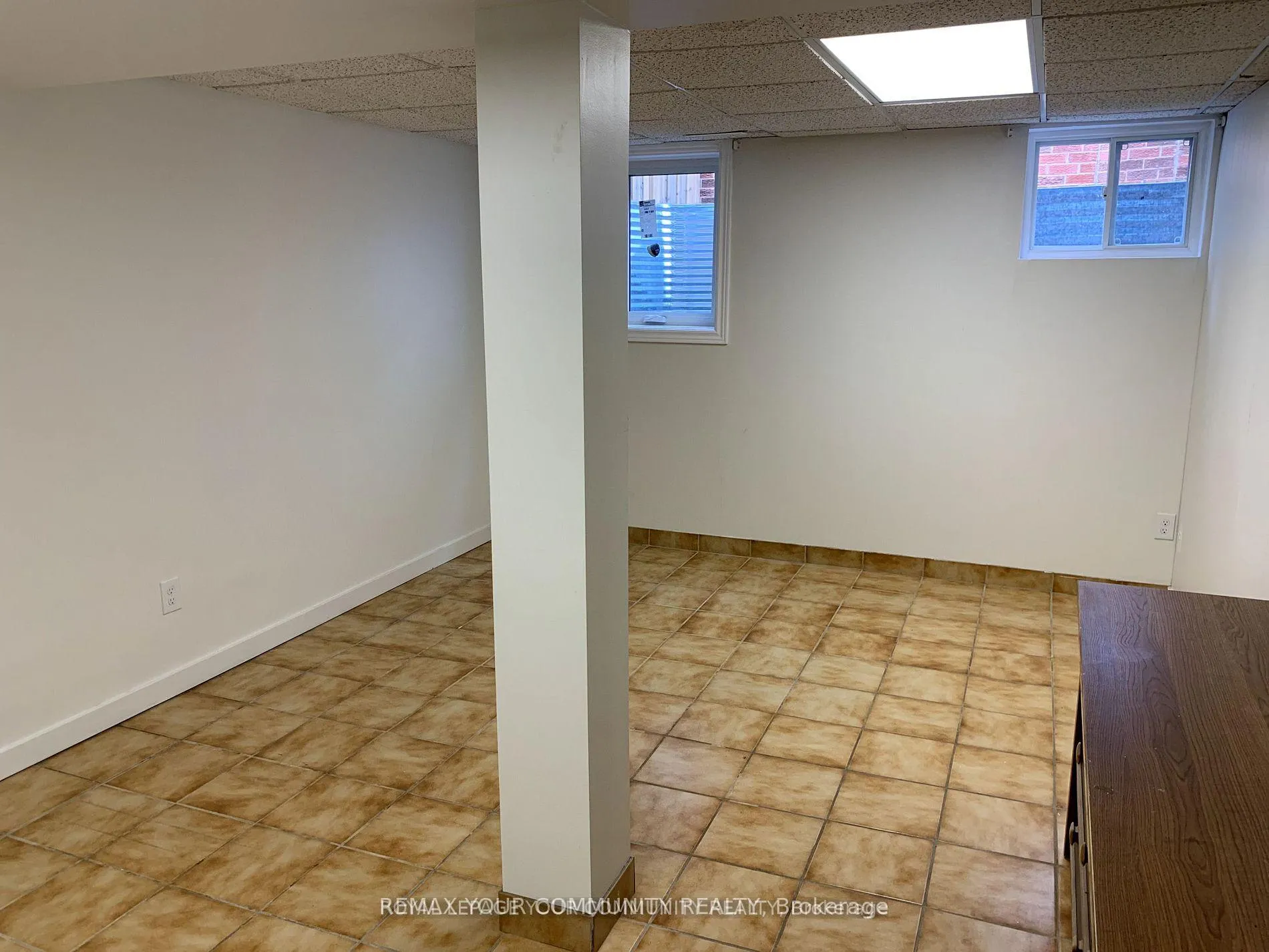 Photo 9 of Unit BSMT, 136 Dina Road, Vaughan, Maple — HOMEH
