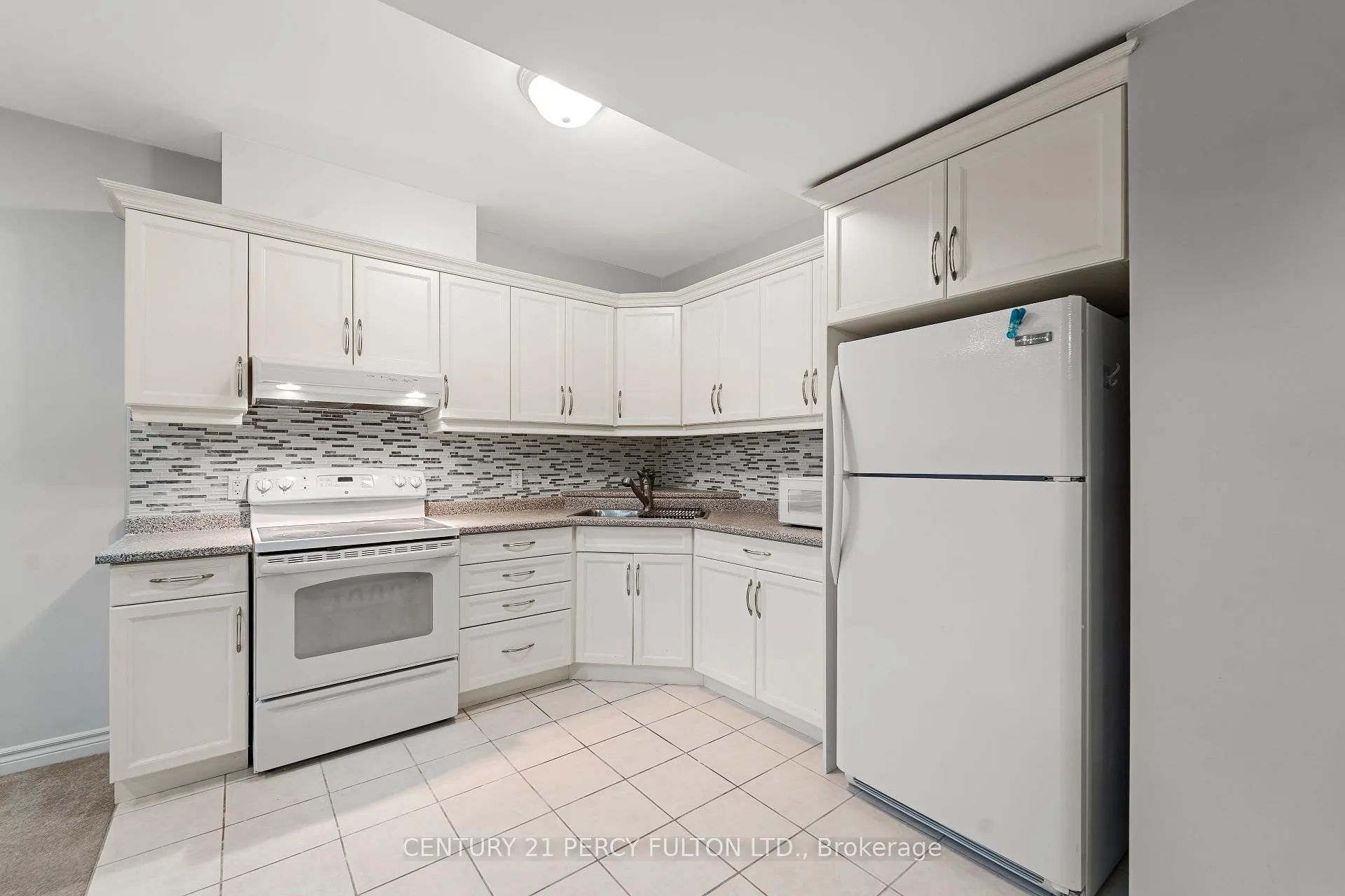 Photo 9 of Unit Basement, 2337 Pindar Crescent, Oshawa, Kedron — HOMEH