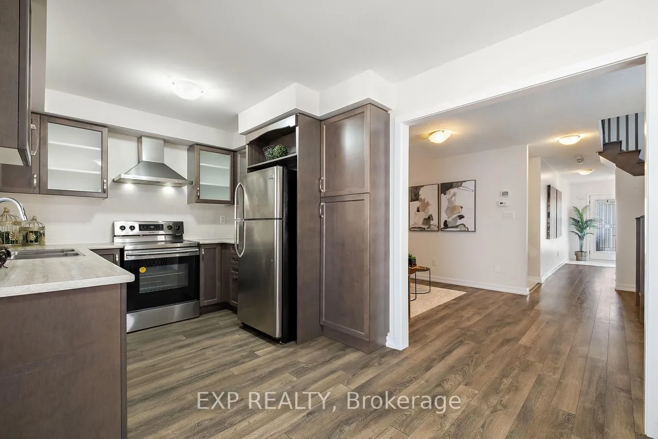 Photo 5 of 21 Hoover Road, Brampton, Northwest Brampton — HOMEH