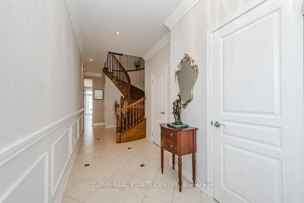 Photo 2 of 4633 Cornerstone Drive, Burlington, Alton — HOMEH