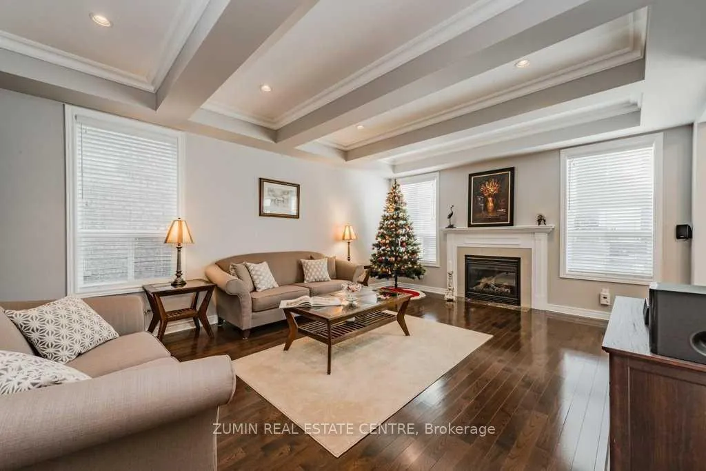 Photo 3 of 4633 Cornerstone Drive, Burlington, Alton — HOMEH