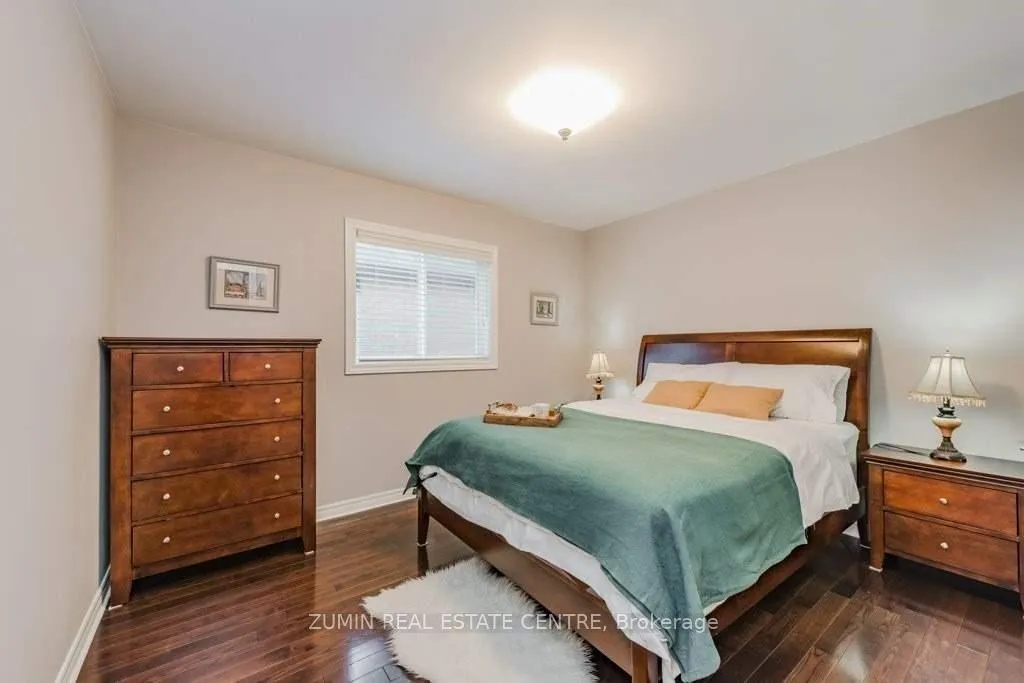 Photo 11 of 4633 Cornerstone Drive, Burlington, Alton — HOMEH