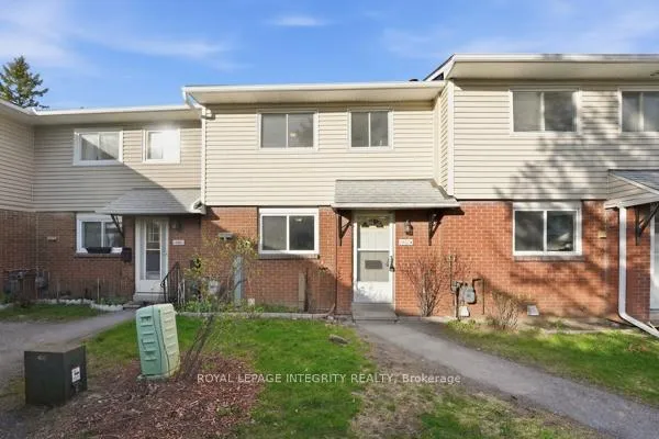 Front of Unit K, 1460 Heatherington Road