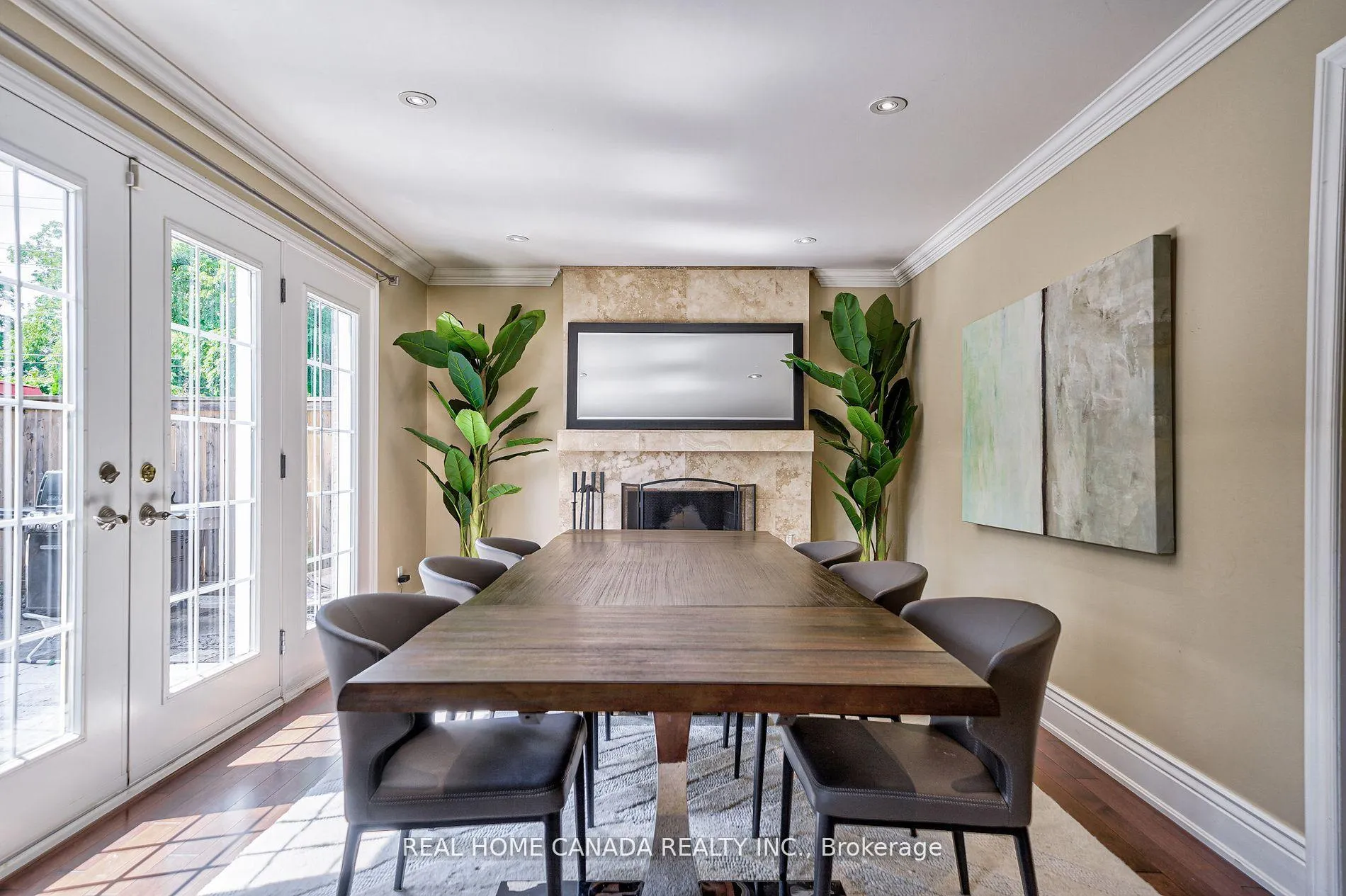 Photo 13 of 82 Arkendo Drive, Oakville, Ford — HOMEH