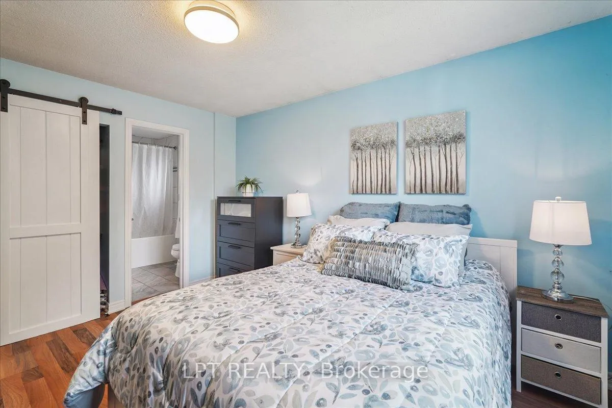 Photo 24 of 26 Wright Crescent S, Caledon, Bolton North — HOMEH