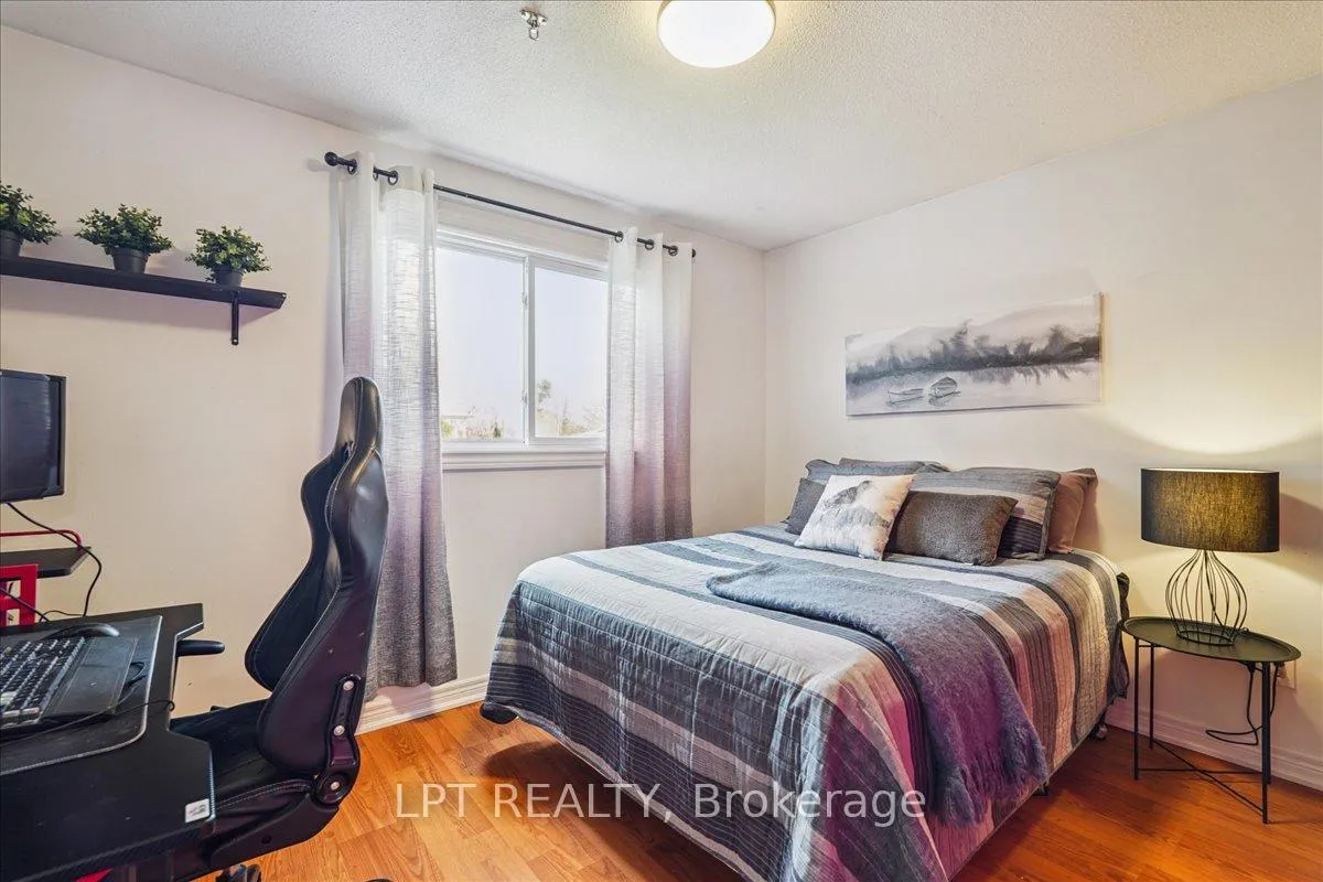 Photo 26 of 26 Wright Crescent S, Caledon, Bolton North — HOMEH