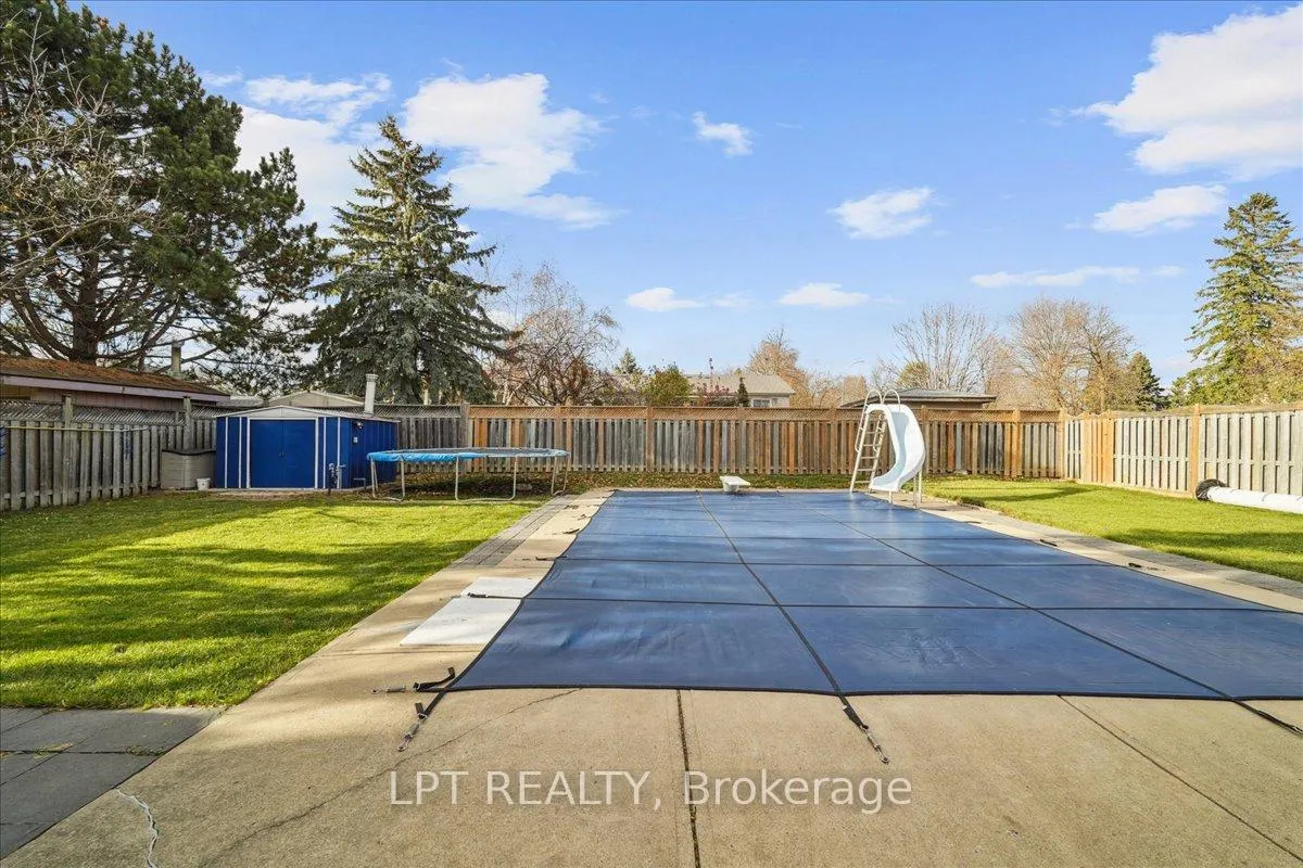 Photo 36 of 26 Wright Crescent S, Caledon, Bolton North — HOMEH