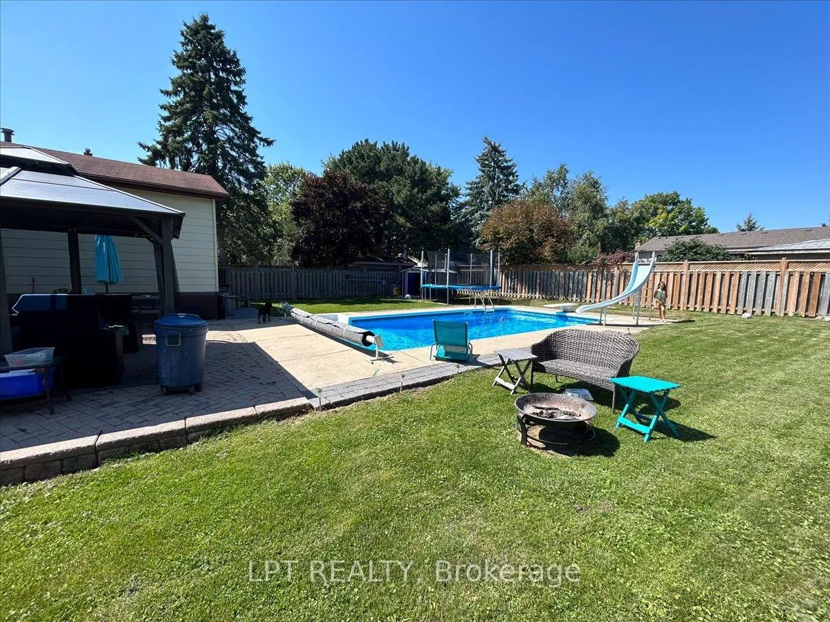Photo 43 of 26 Wright Crescent S, Caledon, Bolton North — HOMEH