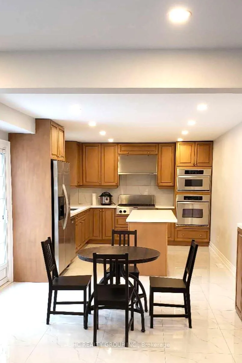 Photo 5 of Main 2 Barker Court, Markham, Sherwood-Amberglen — HOMEH