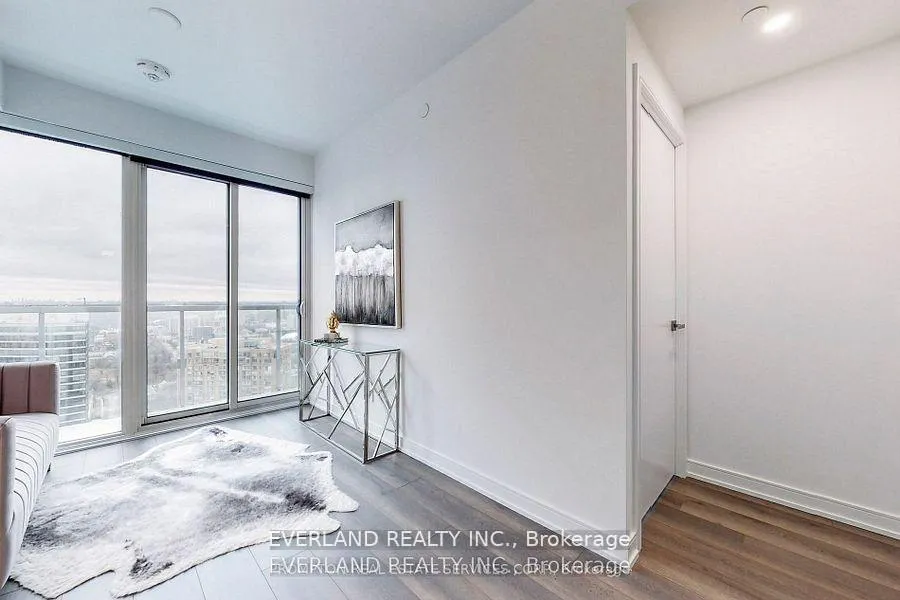 Photo 5 of Unit 4012, 3 Gloucester Street, Toronto, Church-Yonge Corridor — HOMEH
