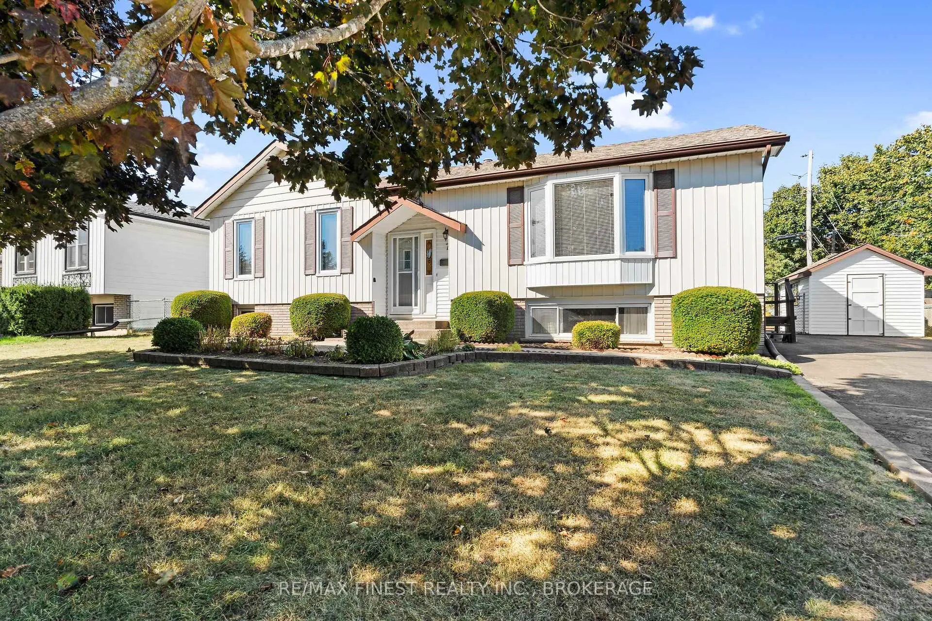 Photo 4 of 7 Huff Avenue, Loyalist, Amherstview — HOMEH