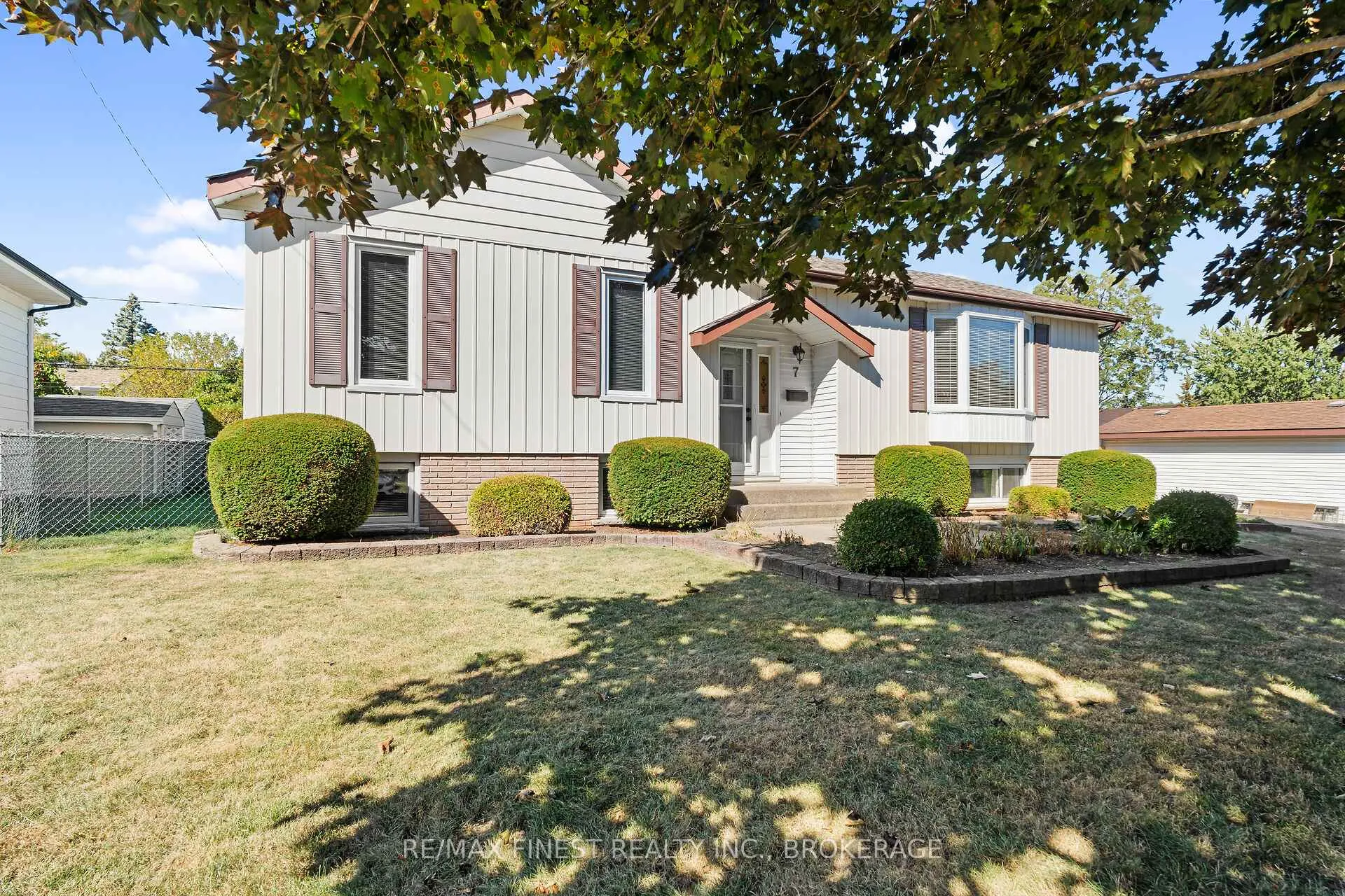 Photo 5 of 7 Huff Avenue, Loyalist, Amherstview — HOMEH