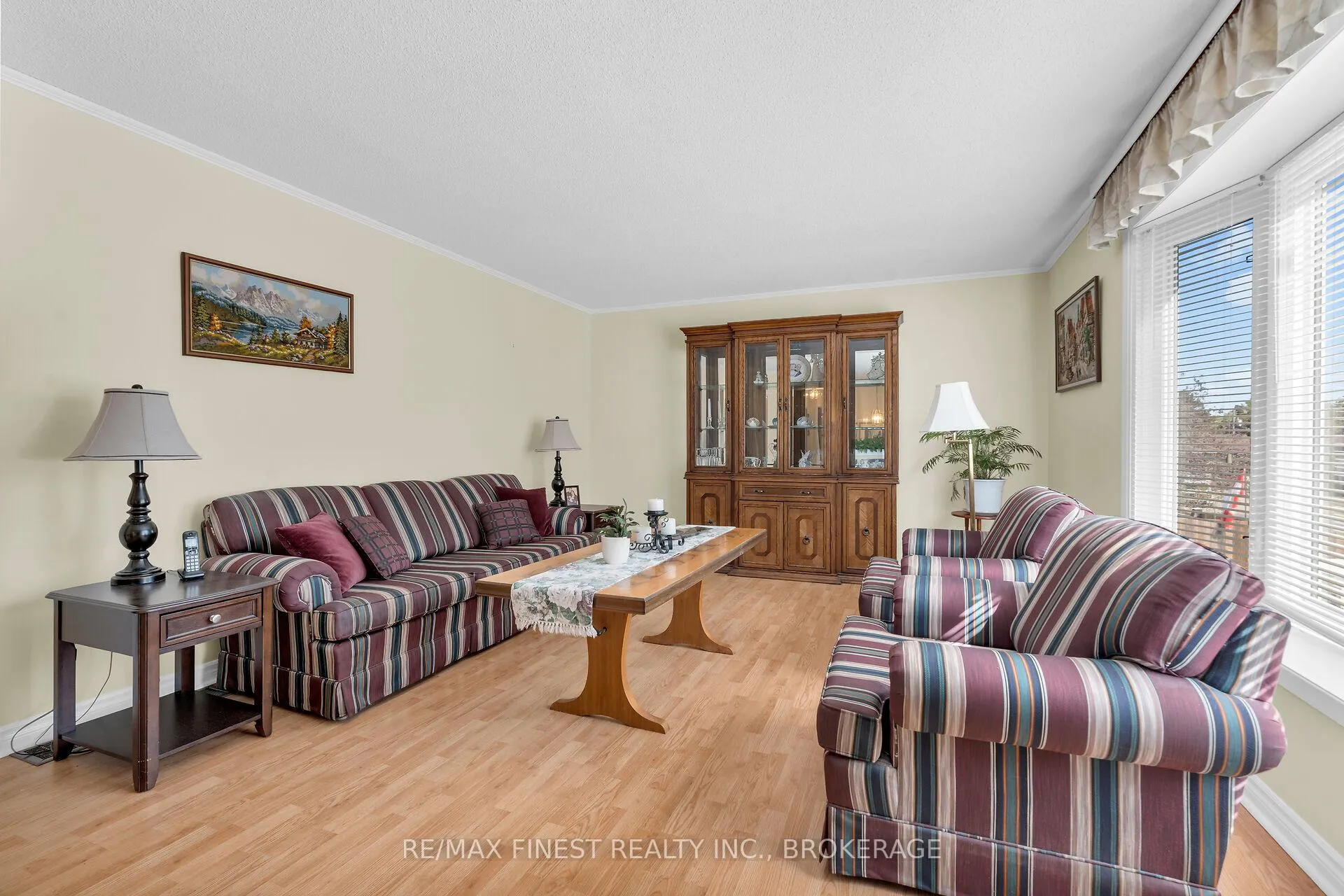Photo 9 of 7 Huff Avenue, Loyalist, Amherstview — HOMEH