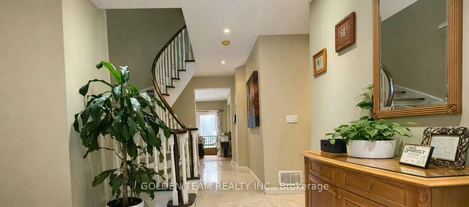 Photo 9 of 66 Macrill Road, Markham, Cachet — HOMEH