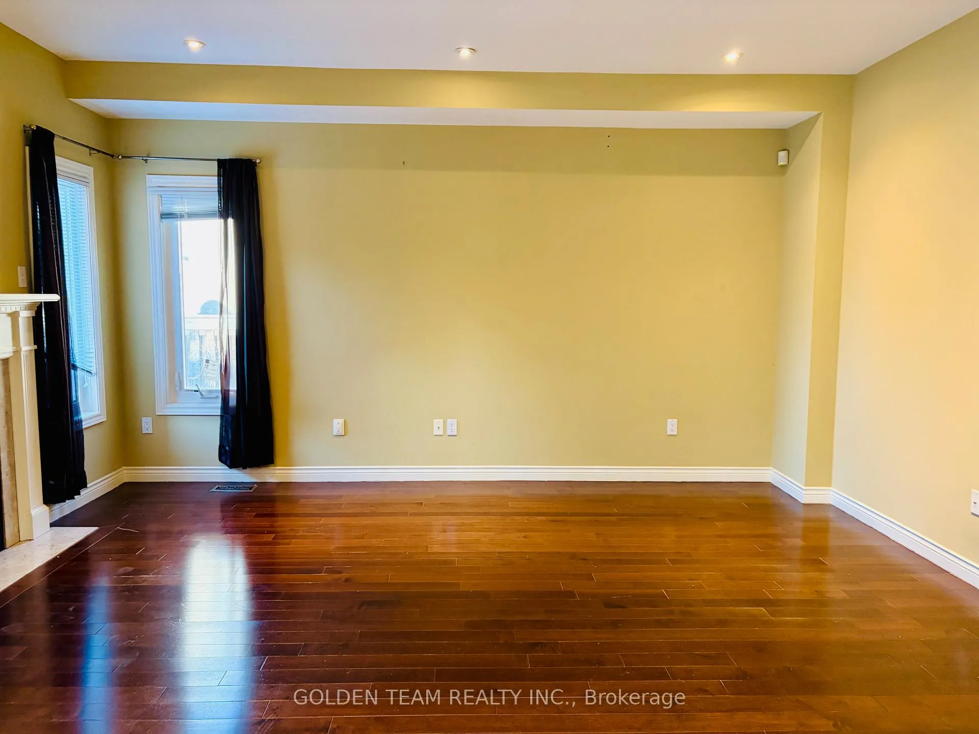 Photo 18 of 66 Macrill Road, Markham, Cachet — HOMEH
