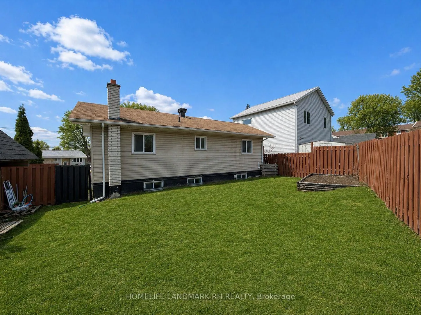 Photo 28 of 317 Sidney Street, Quinte West, Trenton Ward — HOMEH