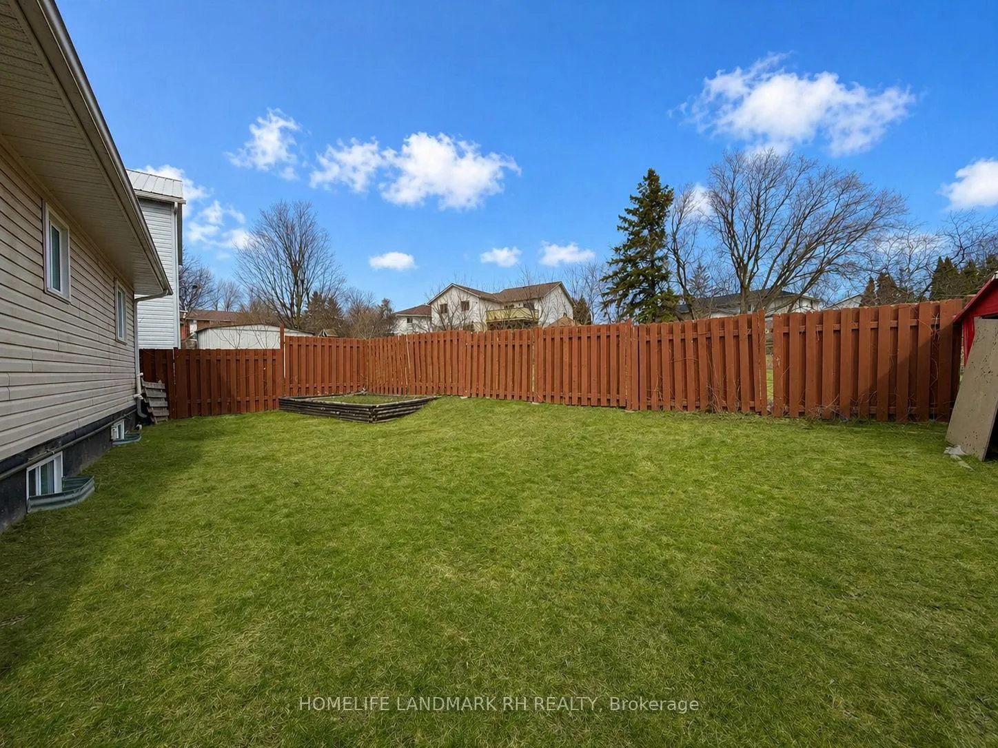 Photo 29 of 317 Sidney Street, Quinte West, Trenton Ward — HOMEH