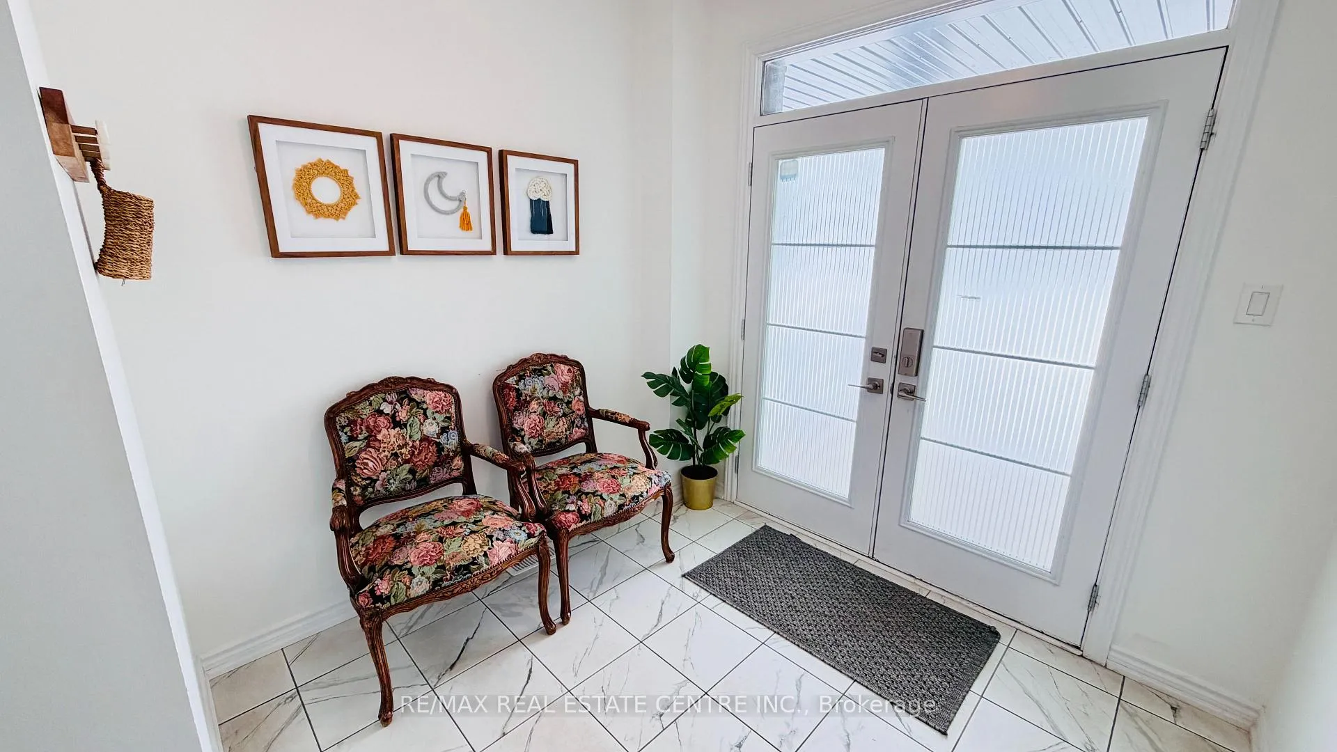 Photo 5 of 15 Charm Place, Thorold, Rolling Meadows — HOMEH