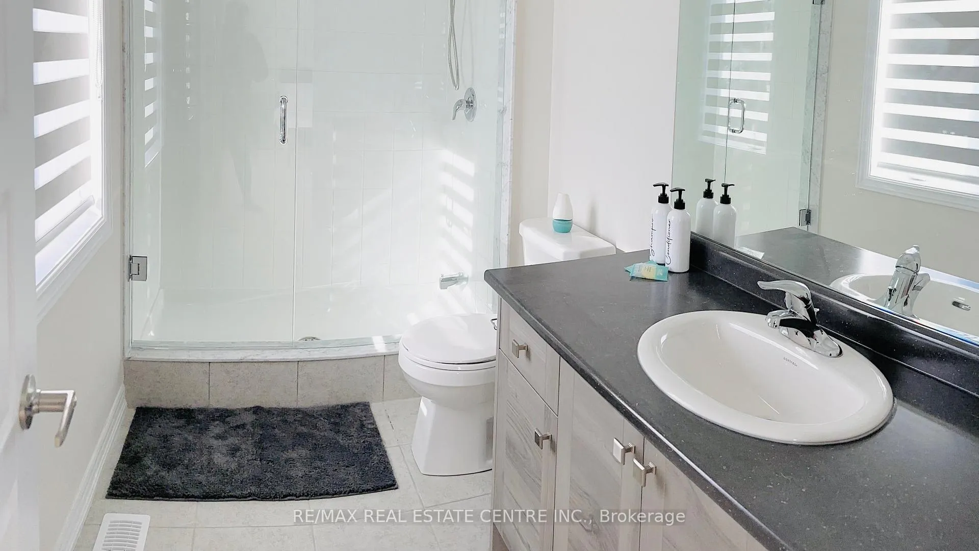 Photo 17 of 15 Charm Place, Thorold, Rolling Meadows — HOMEH