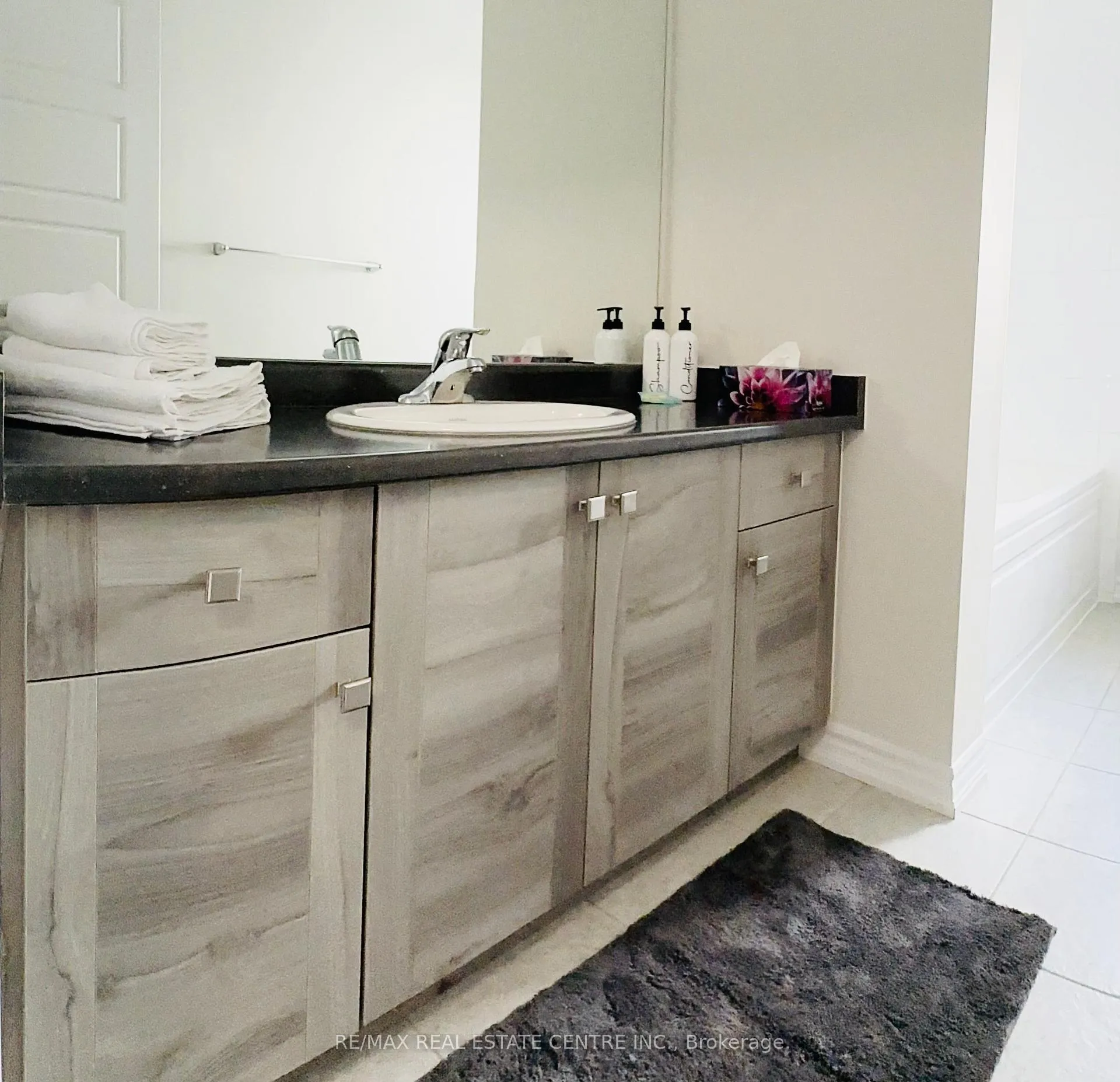 Photo 20 of 15 Charm Place, Thorold, Rolling Meadows — HOMEH