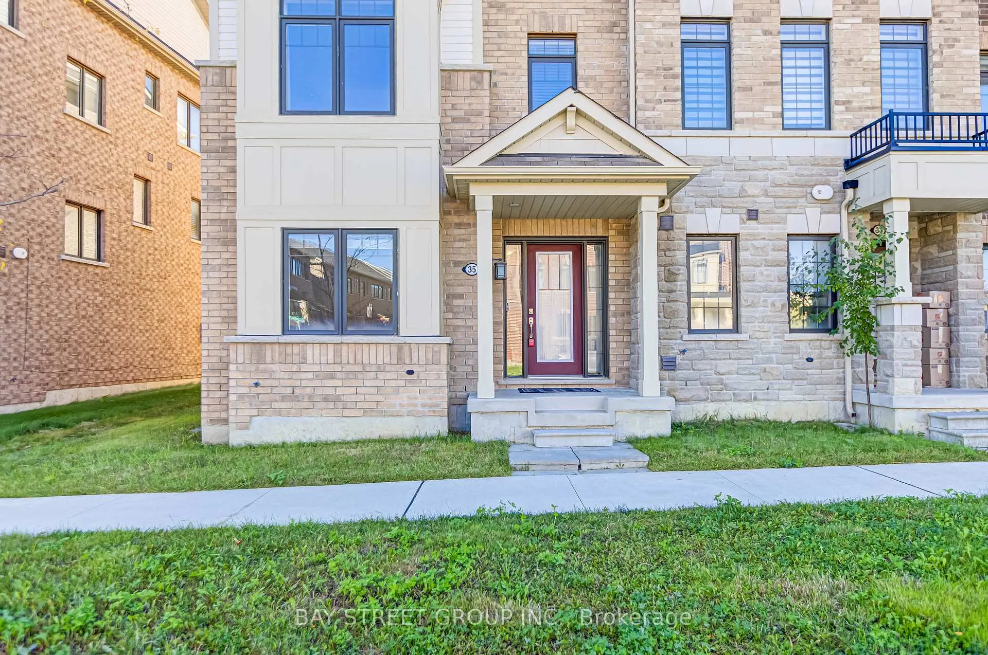Photo 1 of 35 George Peach Avenue, Markham, Victoria Square — HOMEH