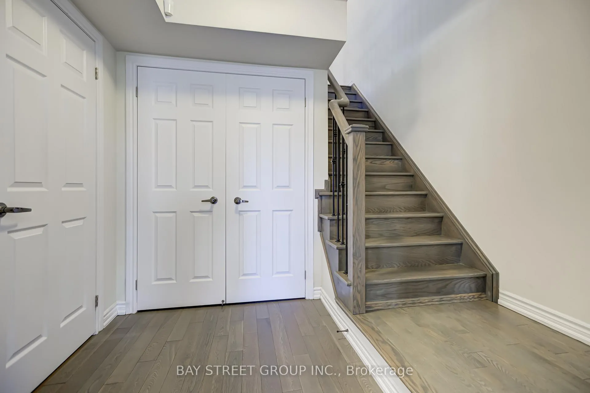 Photo 5 of 35 George Peach Avenue, Markham, Victoria Square — HOMEH