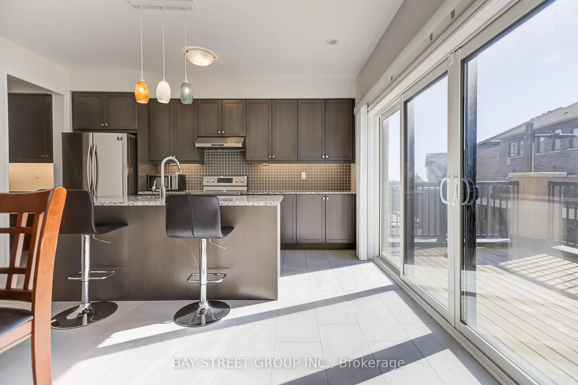 Photo 12 of 35 George Peach Avenue, Markham, Victoria Square — HOMEH