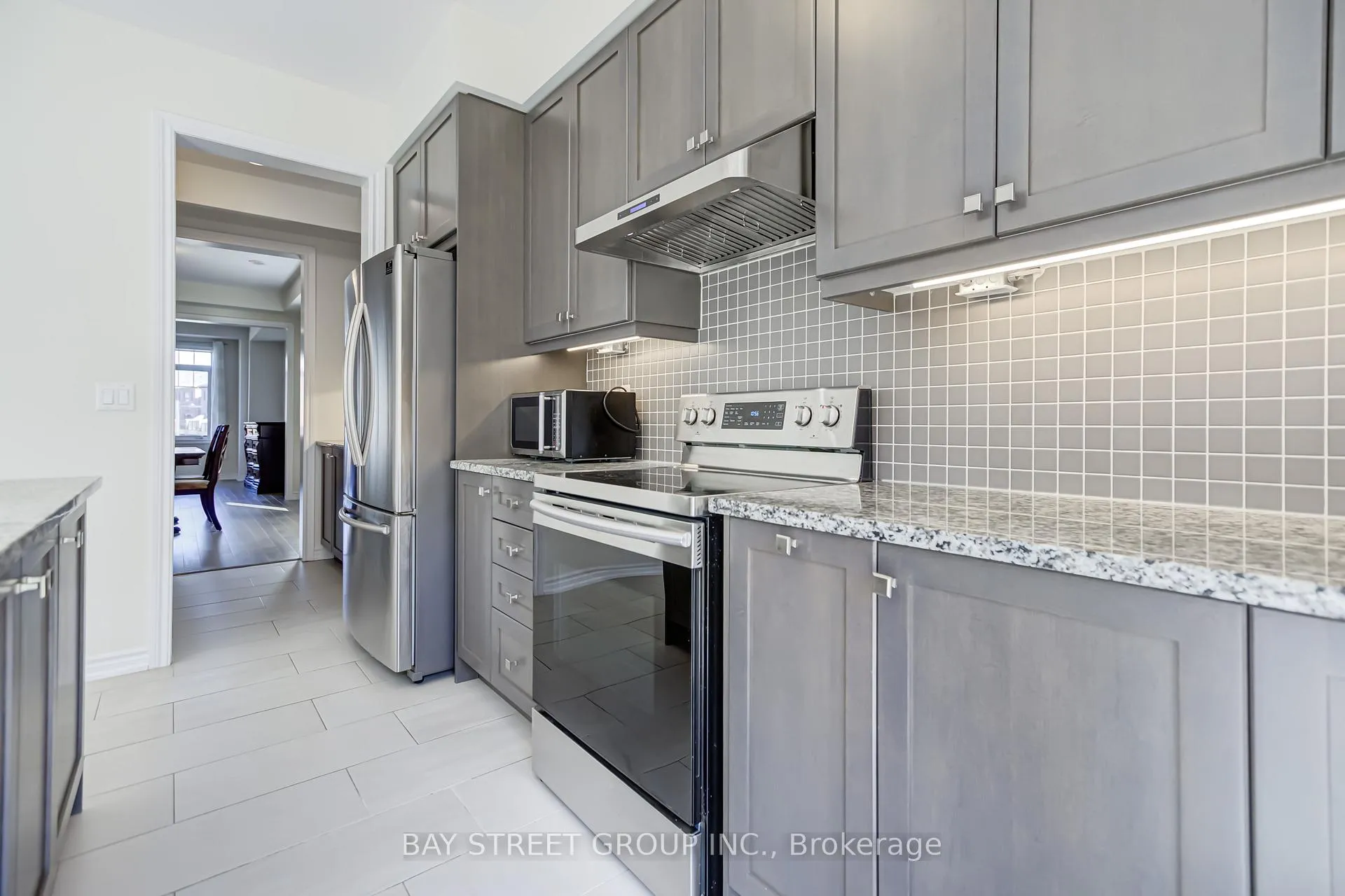 Photo 14 of 35 George Peach Avenue, Markham, Victoria Square — HOMEH