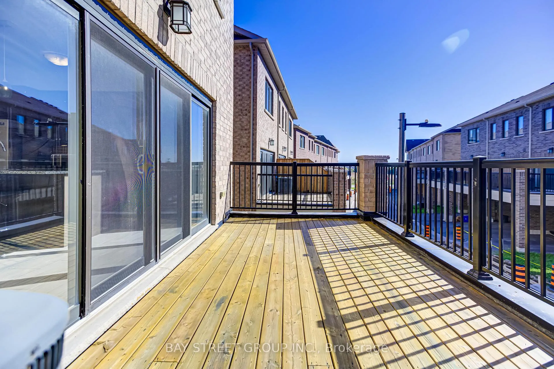 Photo 18 of 35 George Peach Avenue, Markham, Victoria Square — HOMEH