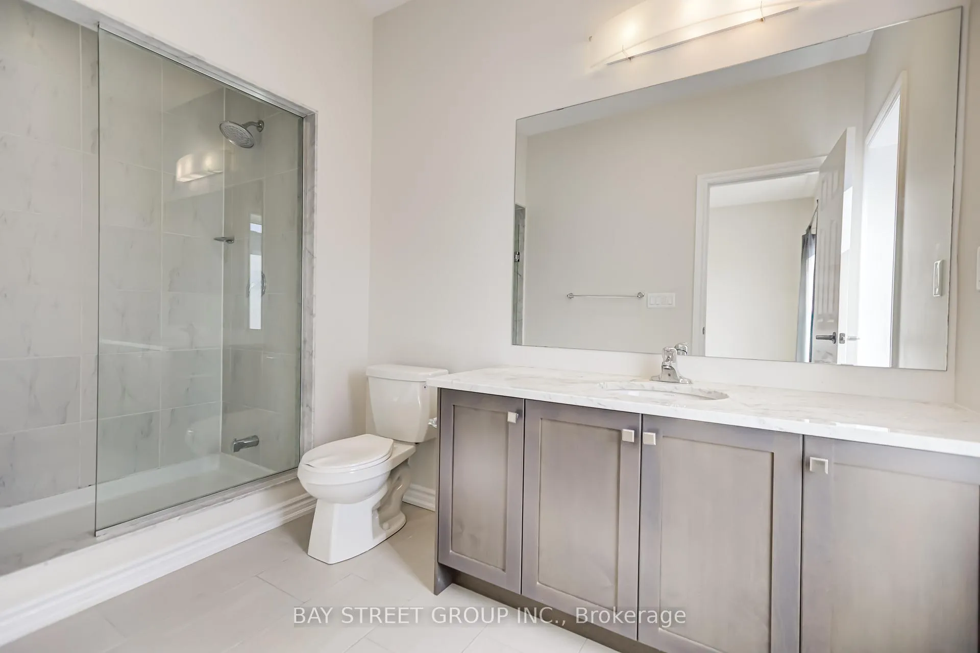 Photo 29 of 35 George Peach Avenue, Markham, Victoria Square — HOMEH