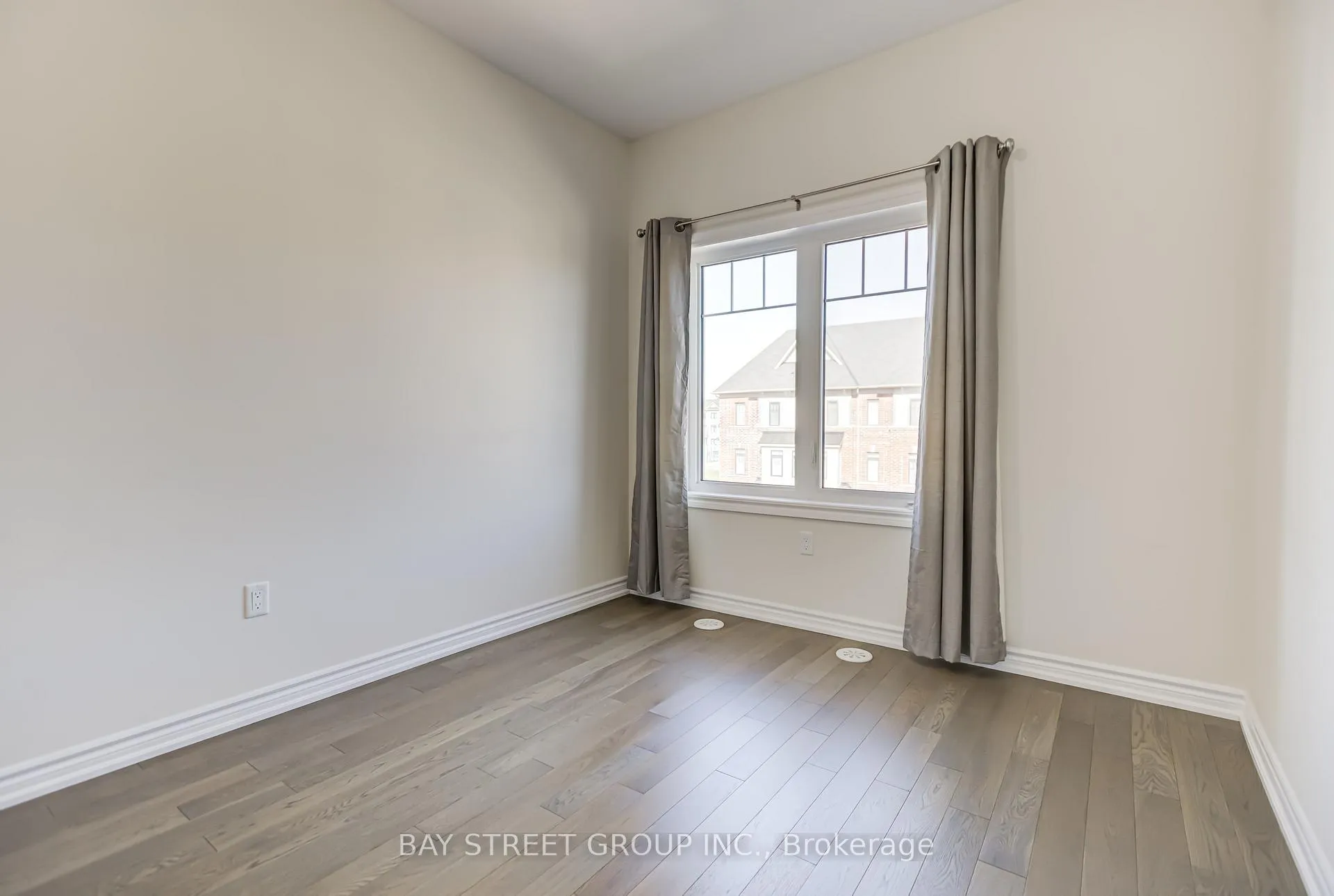 Photo 33 of 35 George Peach Avenue, Markham, Victoria Square — HOMEH