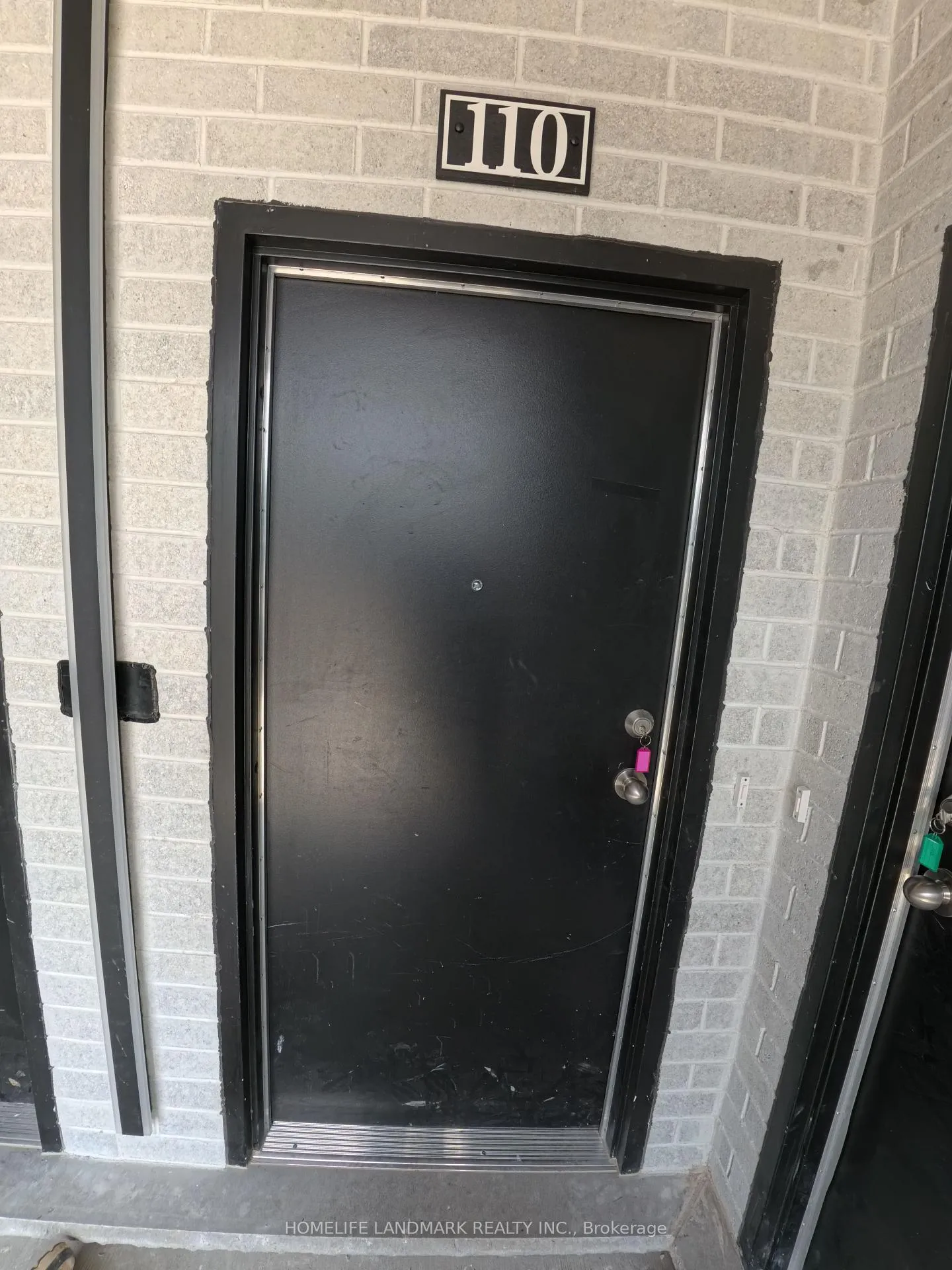 Photo 4 of Unit 110, 130 Otterbein Road, Kitchener — HOMEH