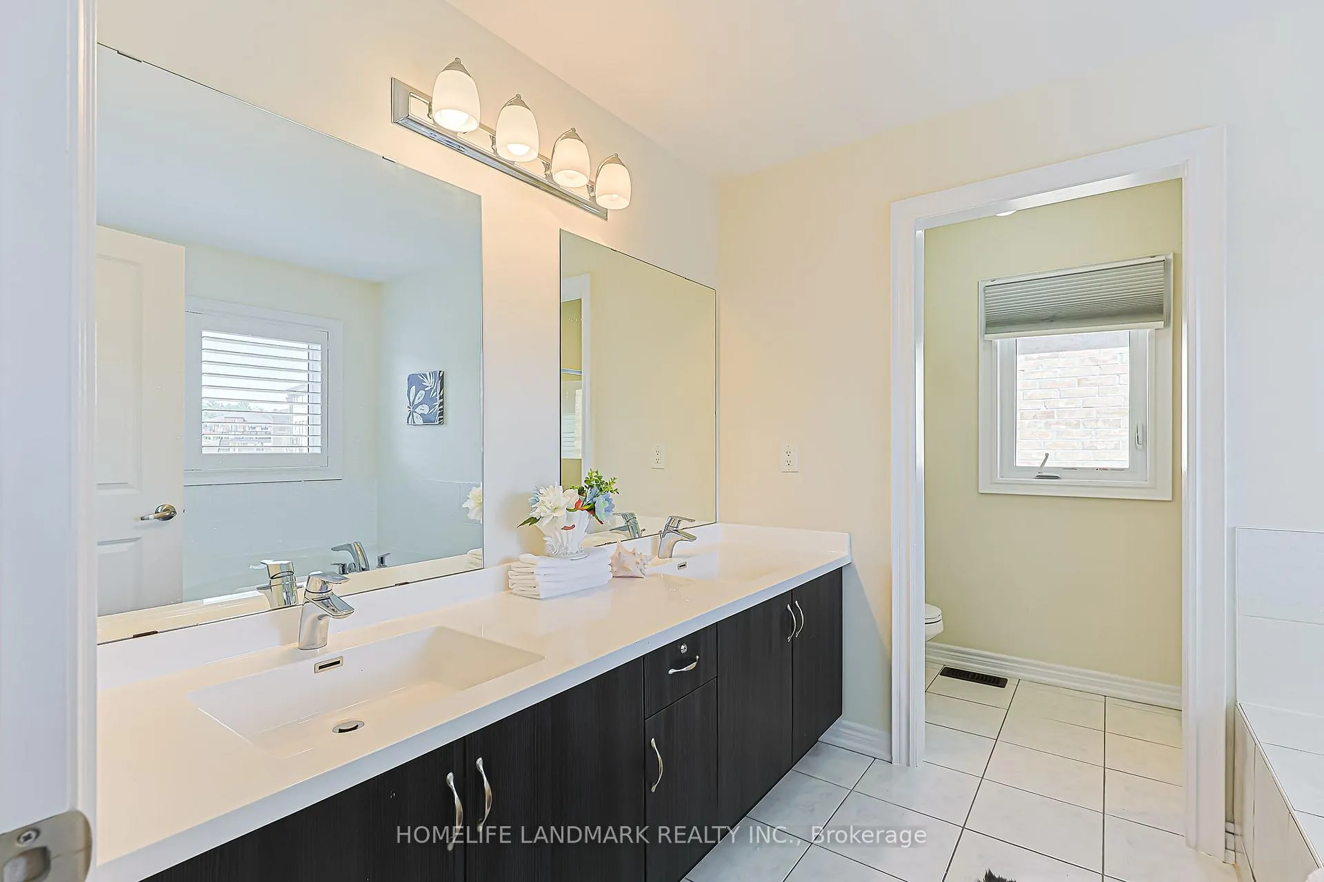 Photo 28 of 205 Conklin Crescent, Aurora, Rural Aurora — HOMEH