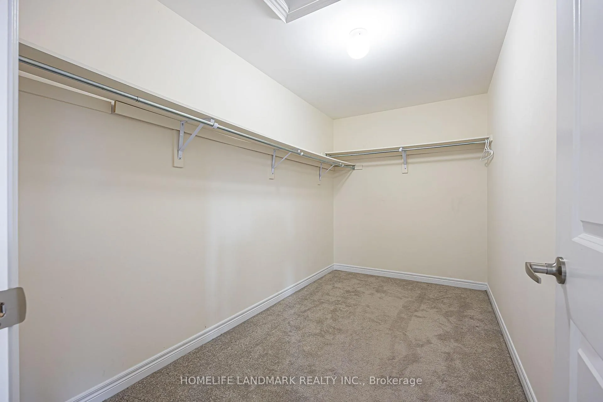 Photo 32 of 205 Conklin Crescent, Aurora, Rural Aurora — HOMEH