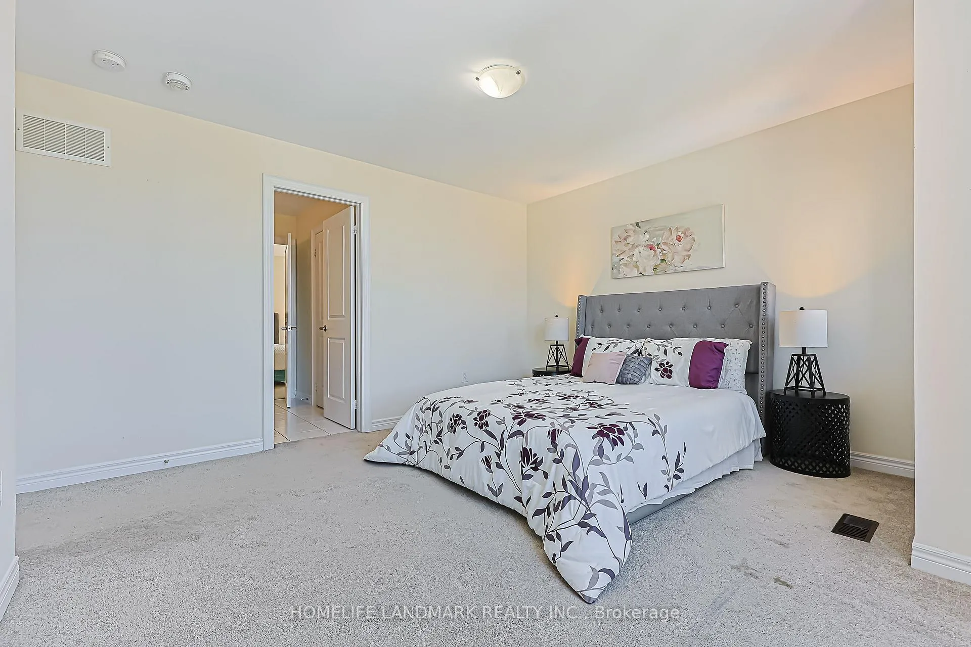 Photo 37 of 205 Conklin Crescent, Aurora, Rural Aurora — HOMEH
