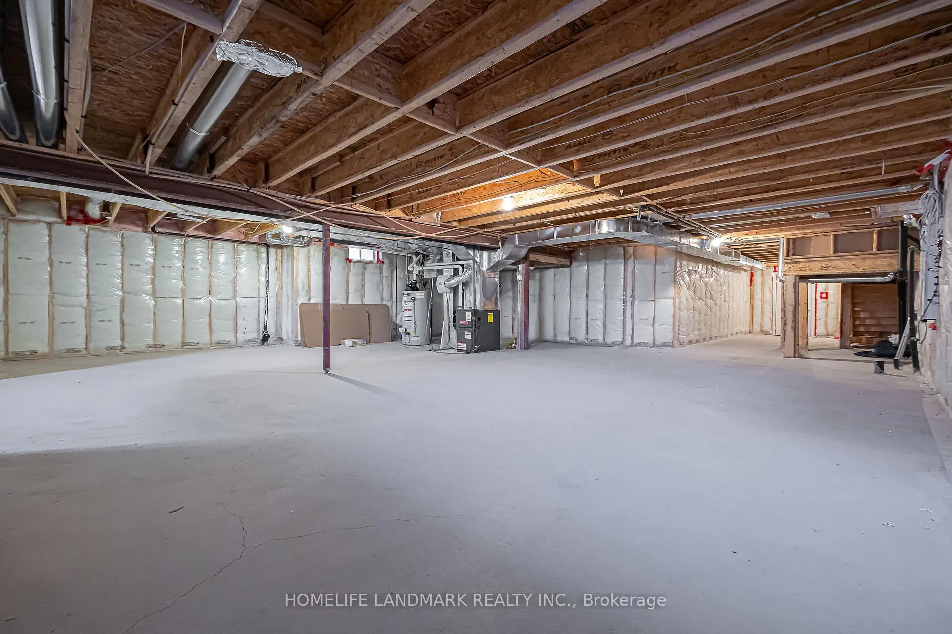 Photo 48 of 205 Conklin Crescent, Aurora, Rural Aurora — HOMEH