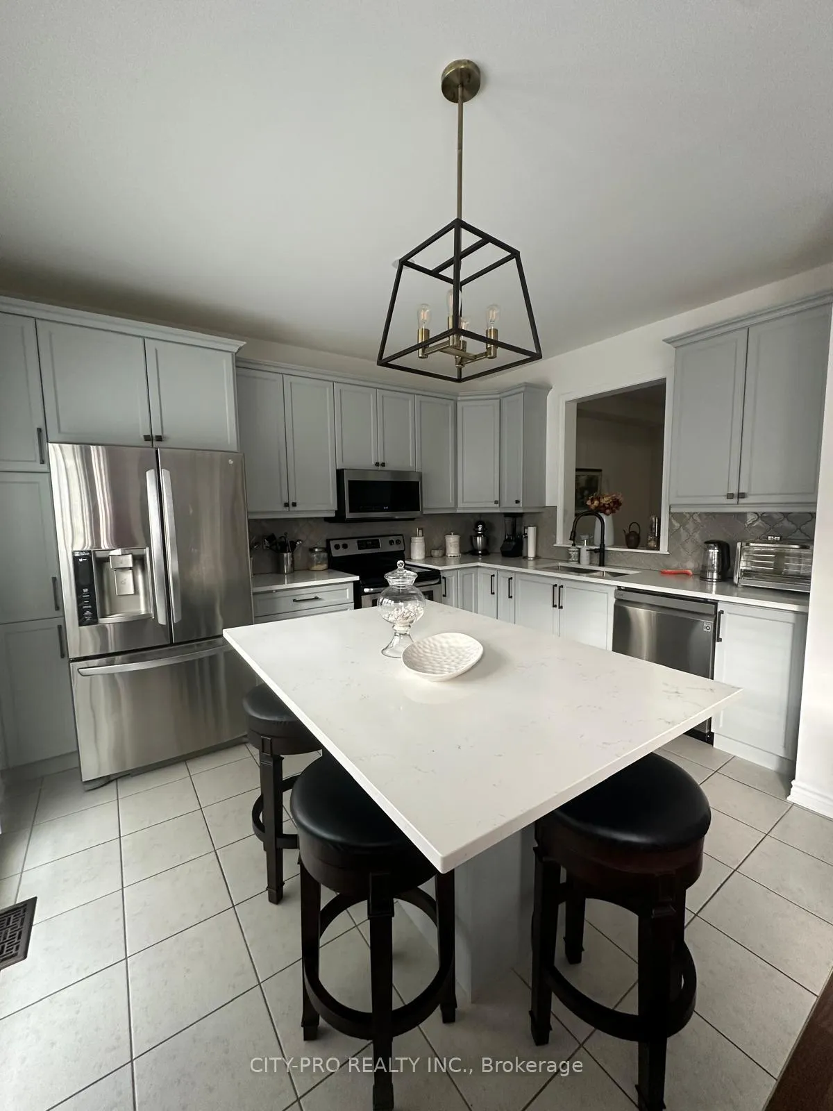 Photo 4 of 439 Etheridge Avenue, Milton, Ford — HOMEH