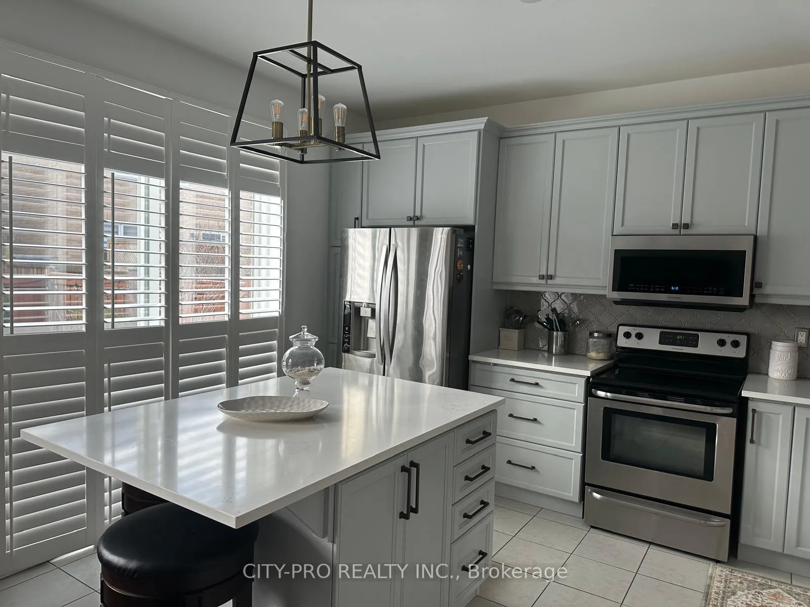 Photo 5 of 439 Etheridge Avenue, Milton, Ford — HOMEH