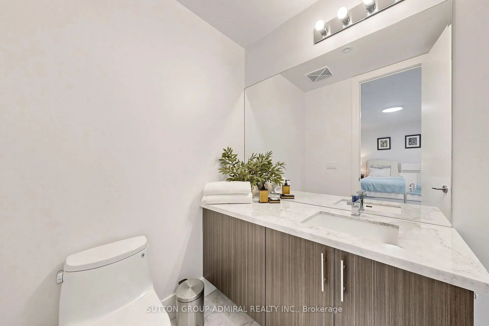 Photo 32 of Unit TH115, 39 Queens Quay E, Toronto, Waterfront Communities — HOMEH