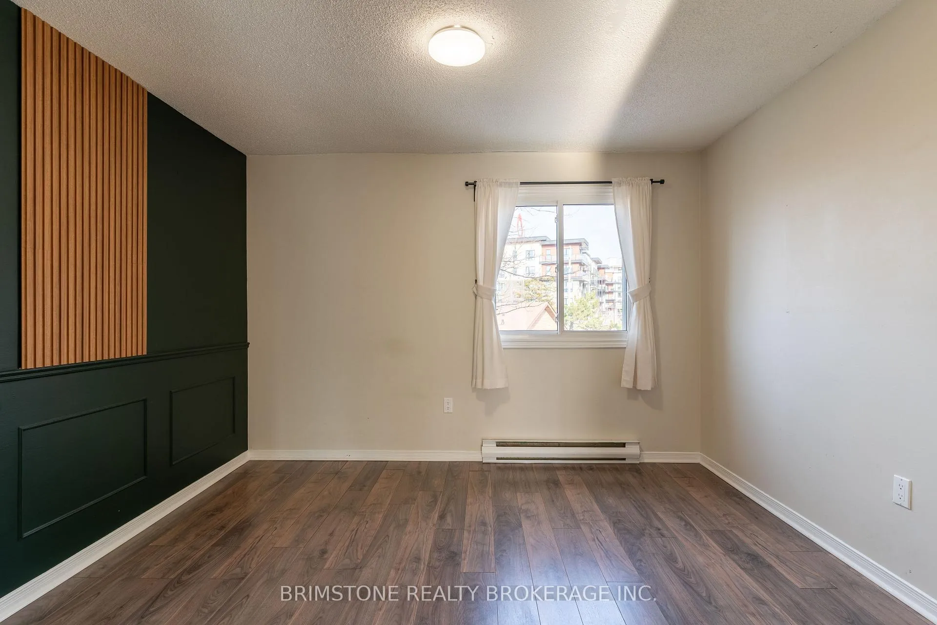 Photo 10 of Unit 312, 1 Quail Crescent, Barrie, Ardagh — HOMEH