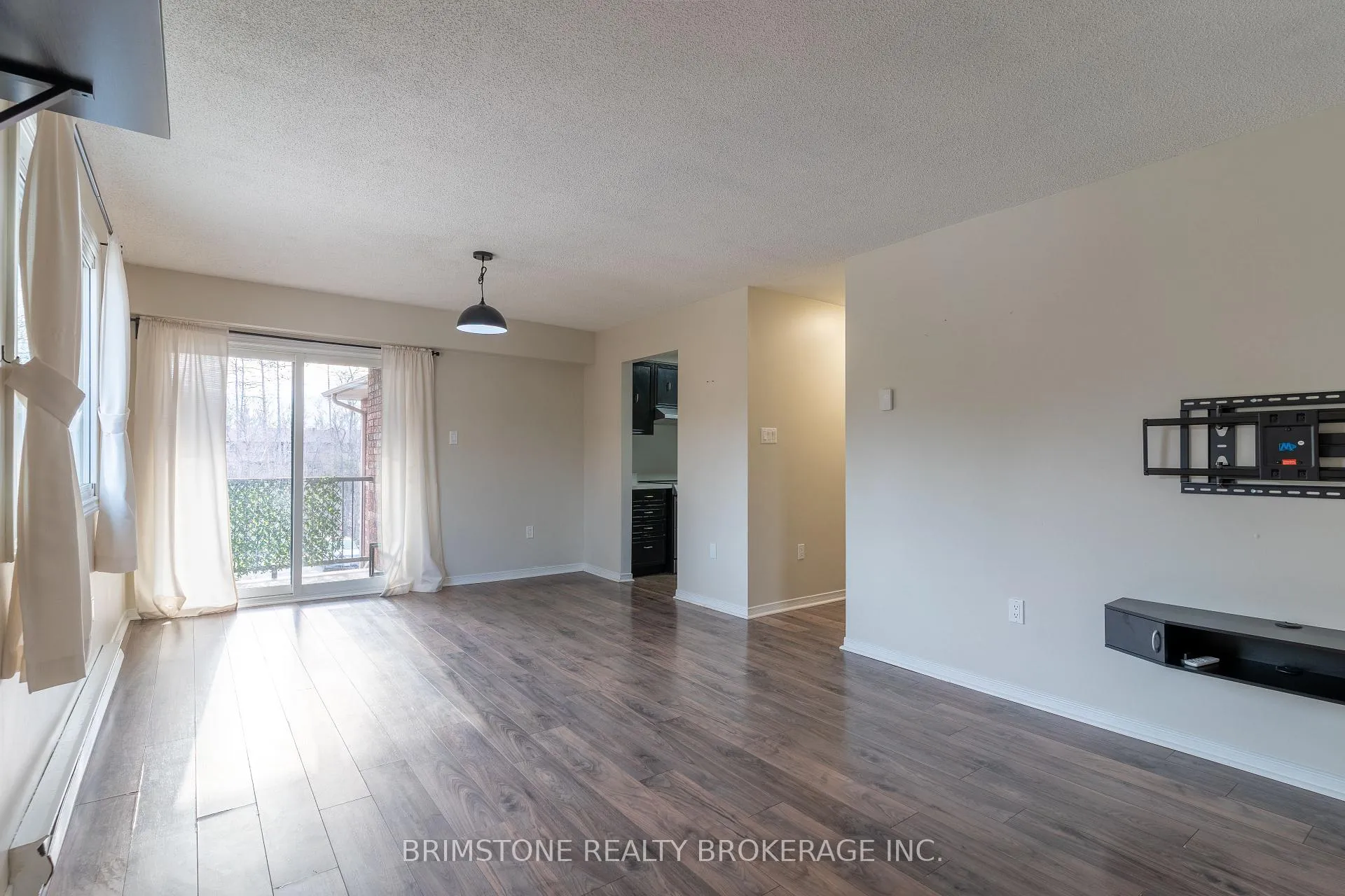 Photo 12 of Unit 312, 1 Quail Crescent, Barrie, Ardagh — HOMEH