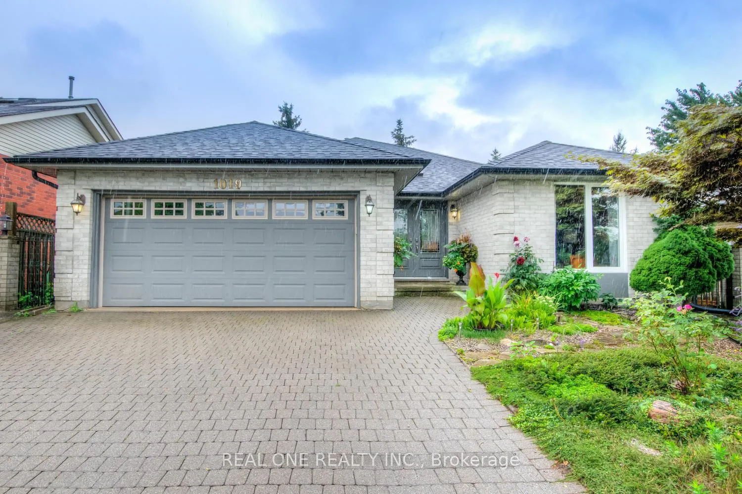 Front of 1019 Aldersbrook Road