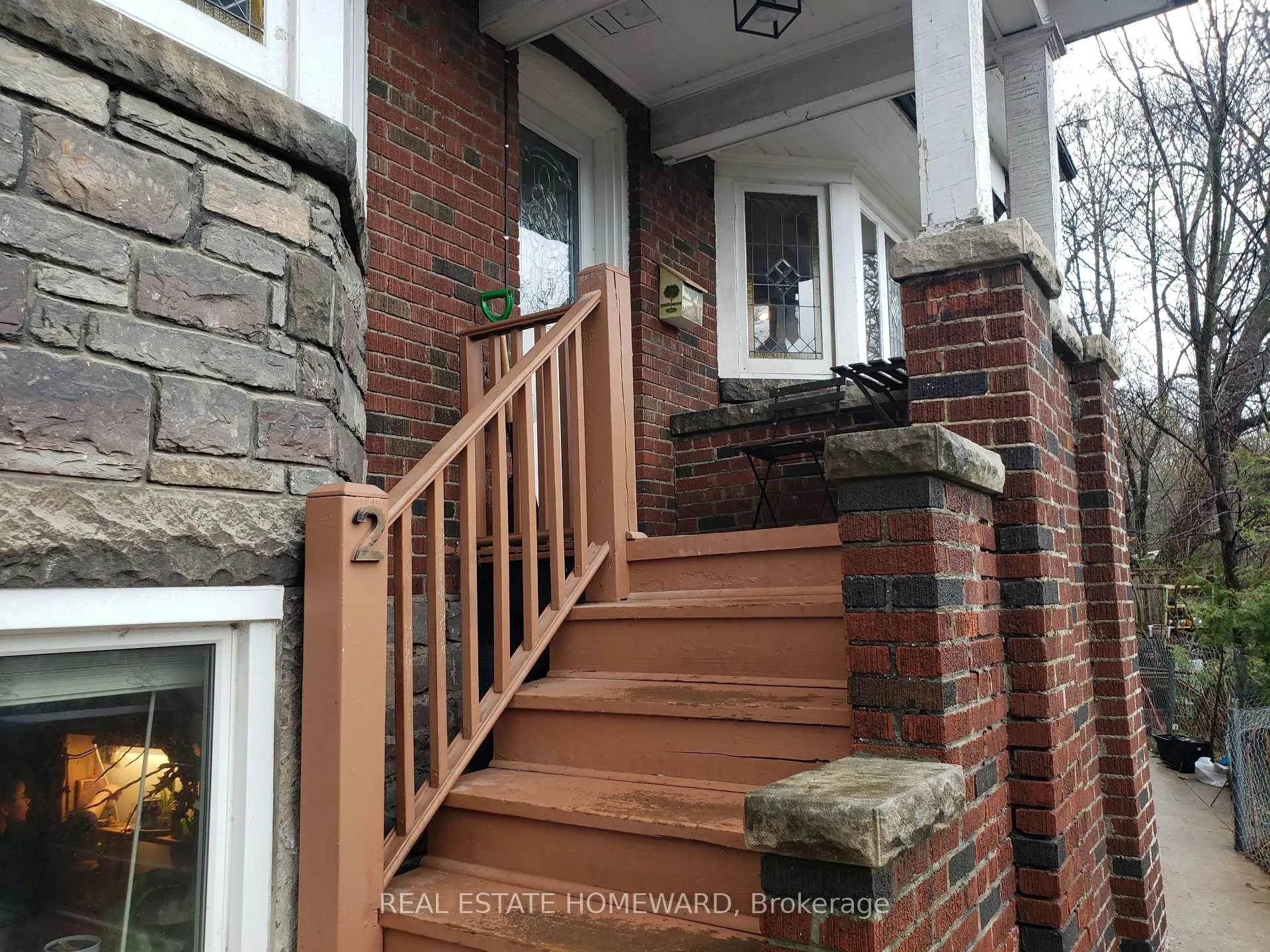 Photo 2 of Unit 2A, 435 Parkside Drive, Toronto, High Park-Swansea — HOMEH