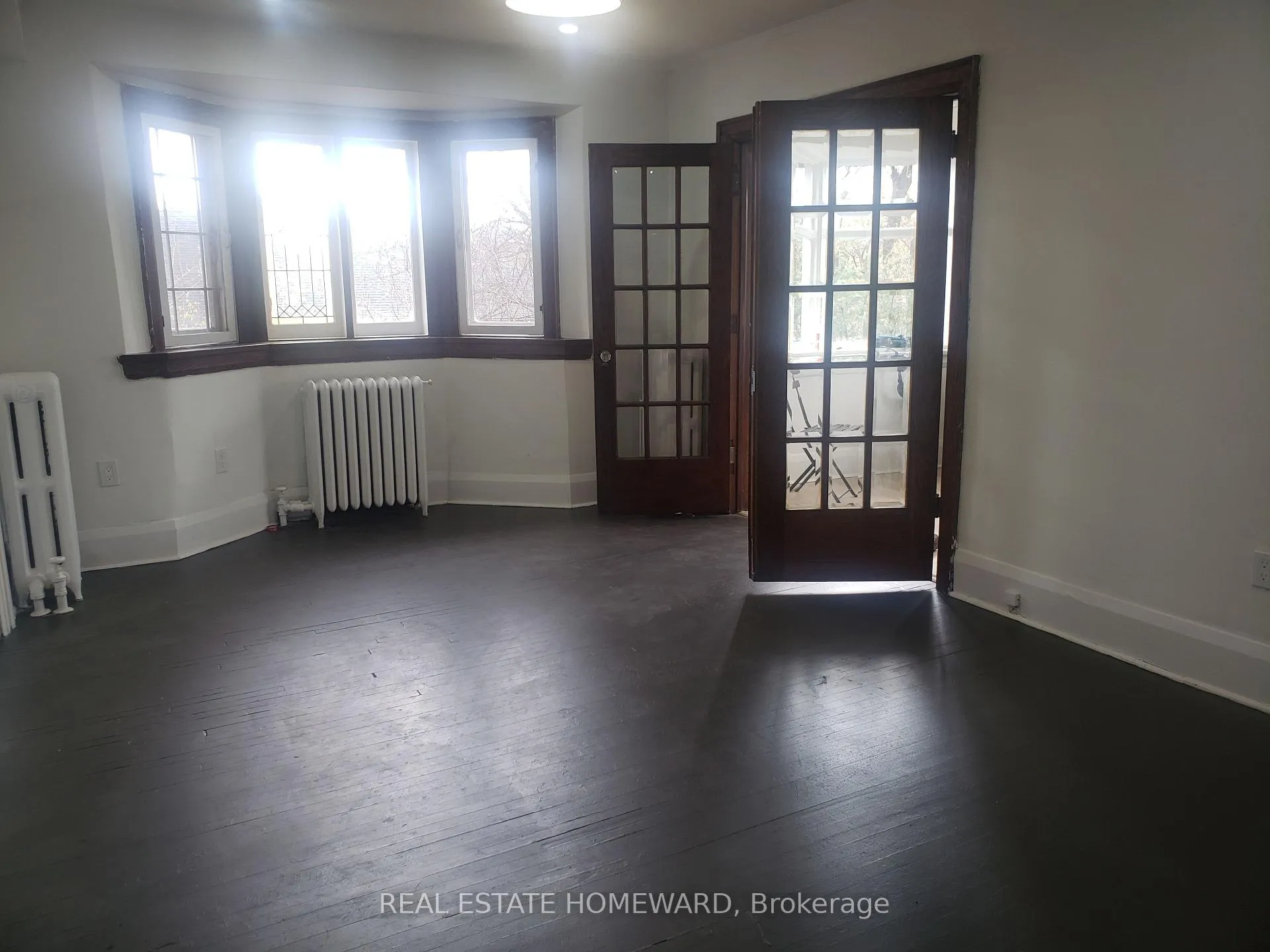 Photo 6 of Unit 2A, 435 Parkside Drive, Toronto, High Park-Swansea — HOMEH