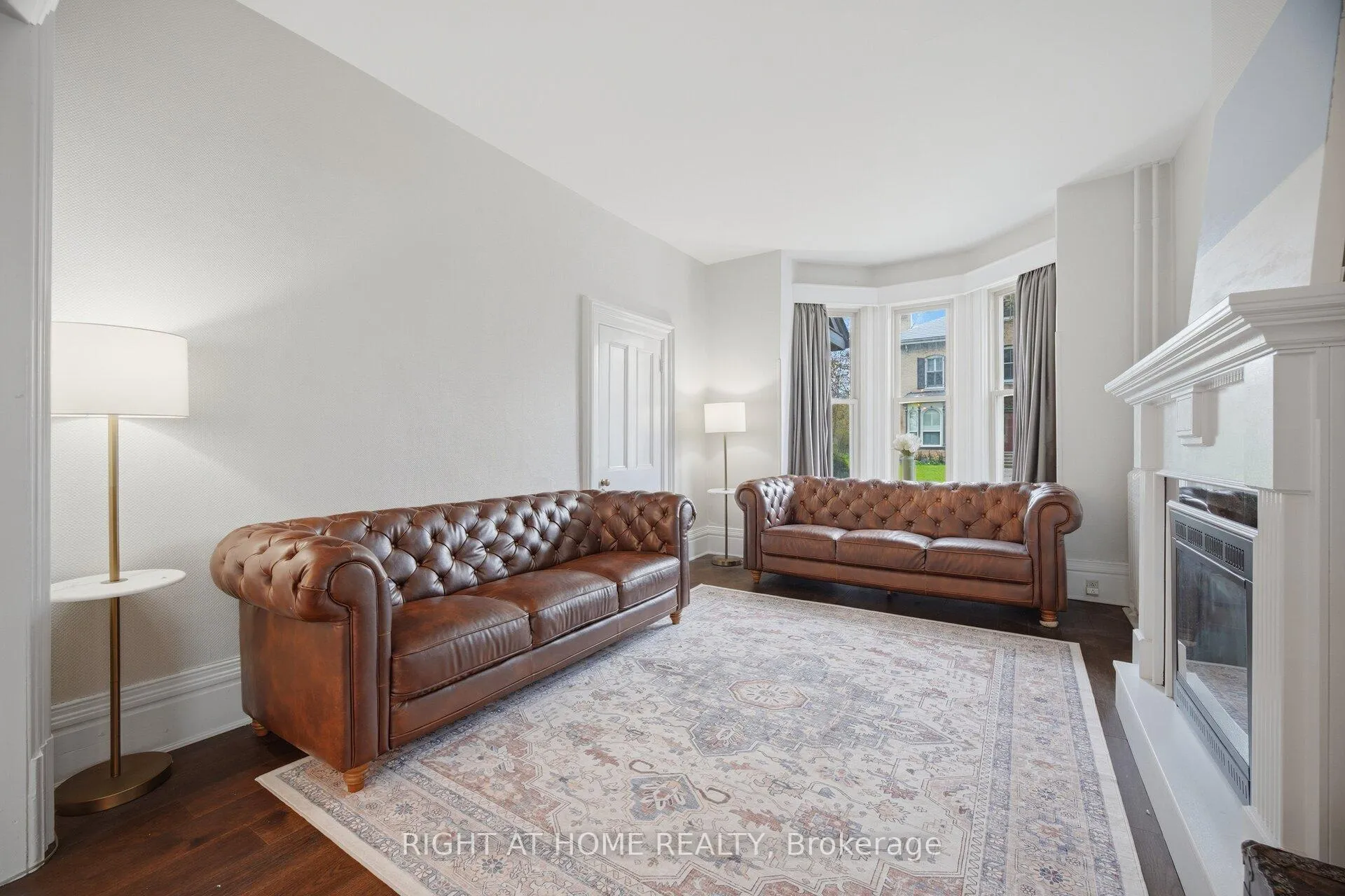 Photo 6 of 56 Chestnut Avenue, Brantford — HOMEH