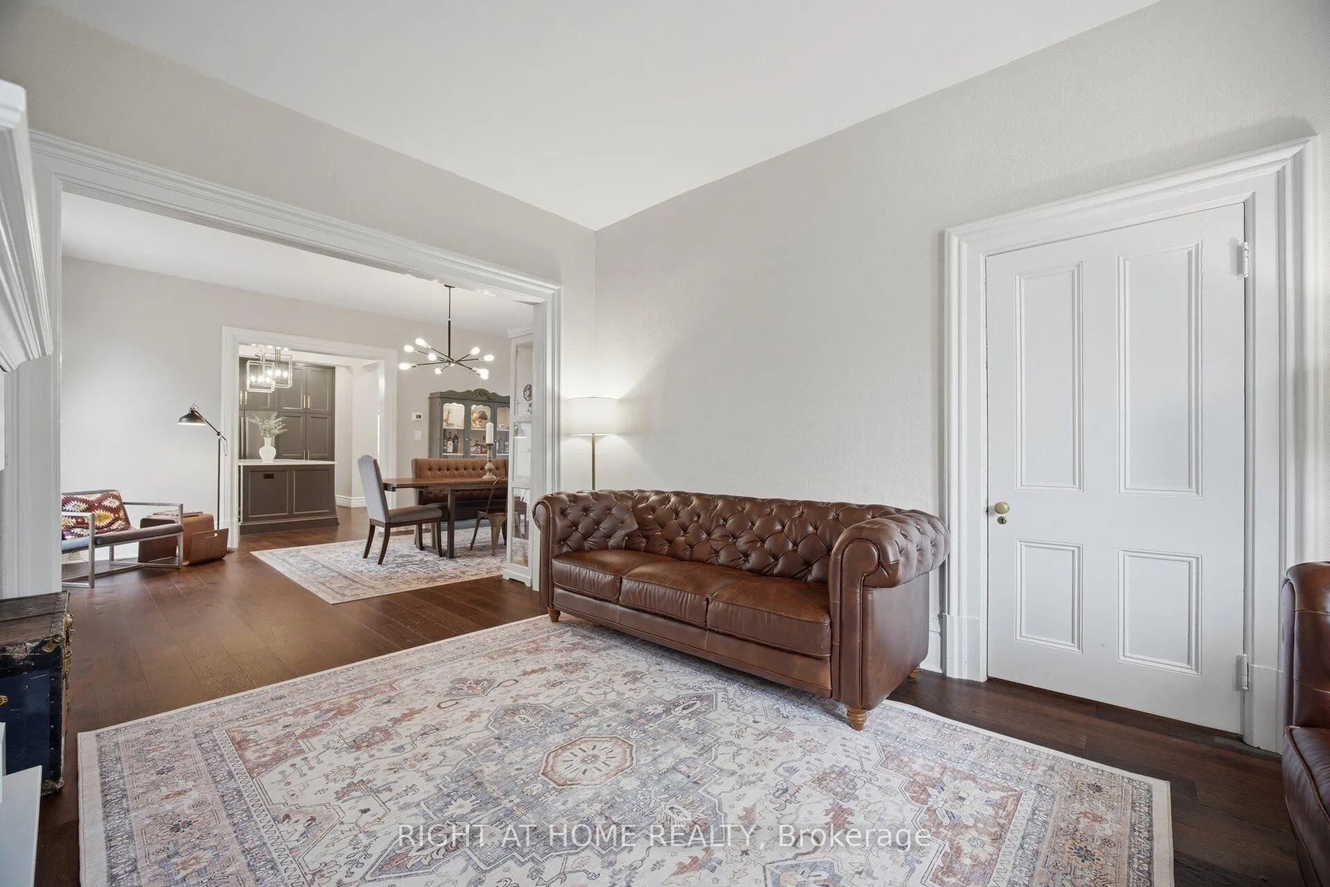Photo 8 of 56 Chestnut Avenue, Brantford — HOMEH