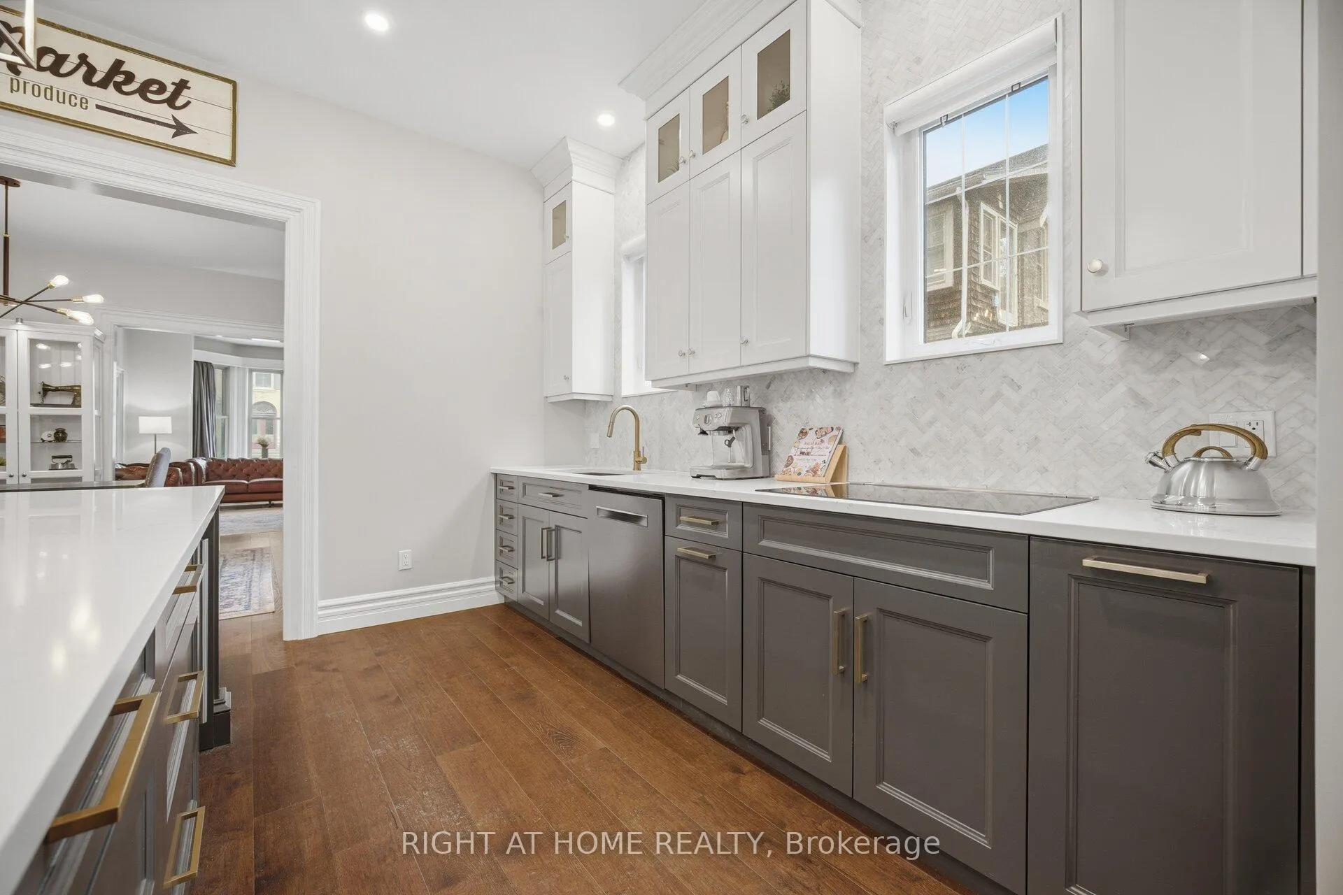Photo 19 of 56 Chestnut Avenue, Brantford — HOMEH